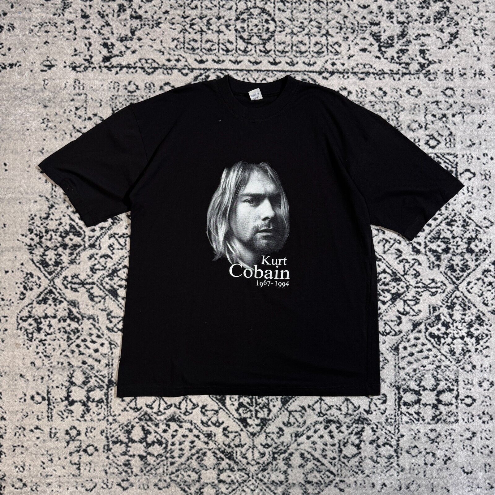 Vintage Vintage Unisex Black Cotton T-Shirt Size XL Nirvana Y2K Size US XL / EU 56 / 4 - 1 Thumbnail
