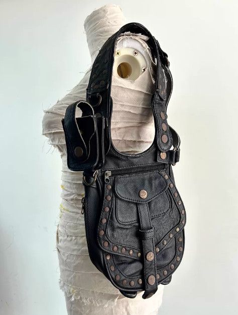 Japanese Brand Japanese Brand 2000s Studded Leather Harness Bag Size ONE SIZE - 3 Thumbnail