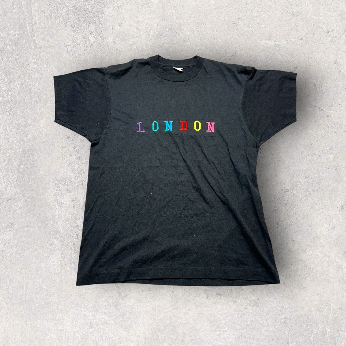 Vintage Vintage London tee Size US L / EU 52-54 / 3 - 1 Thumbnail