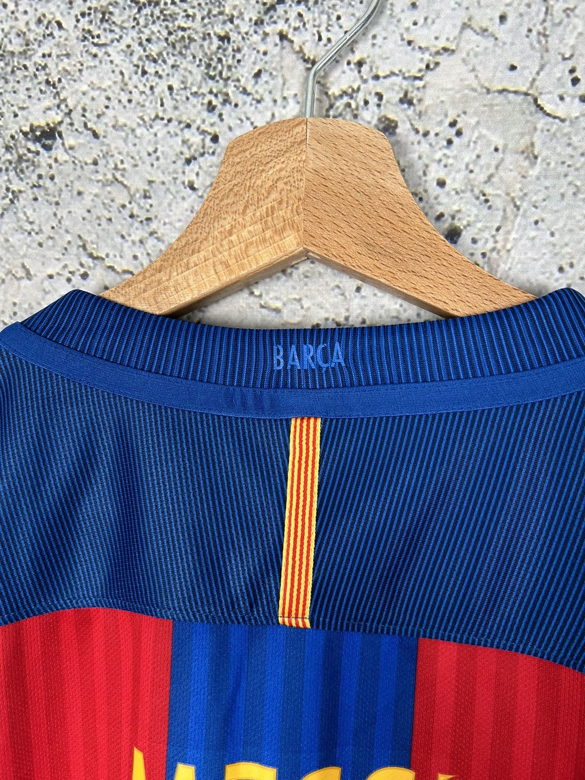 Nike FC Barcelona Messi #10 Soccer Jersey Nike Football Rare Size US XL / EU 56 / 4 - 9 Thumbnail