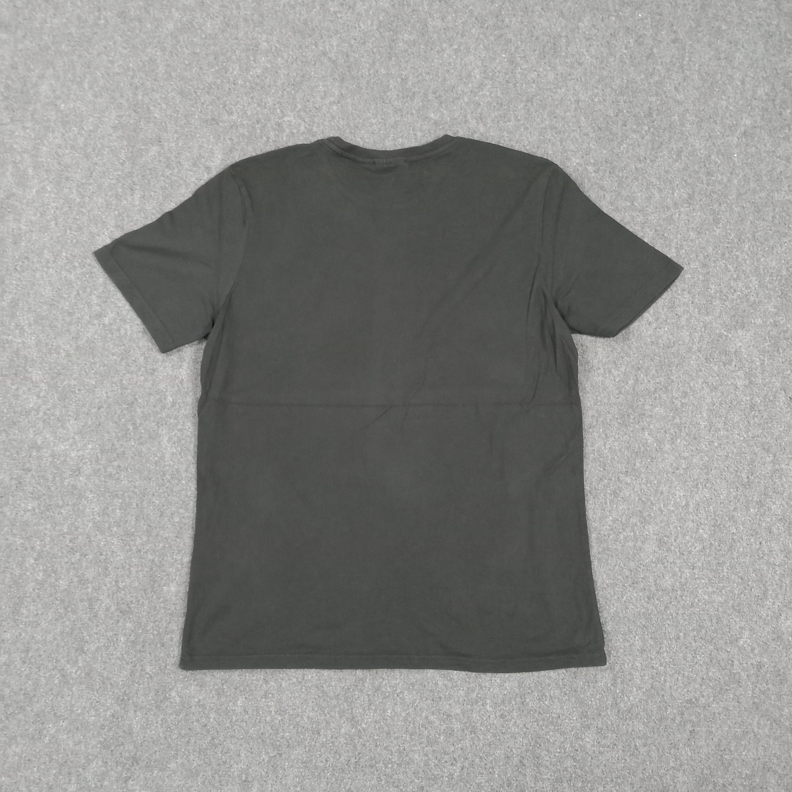 Warner Bros Look The Matrix Promo Graphic Movie Tshirt C285N39 Size US M / EU 48-50 / 2 - 4 Thumbnail