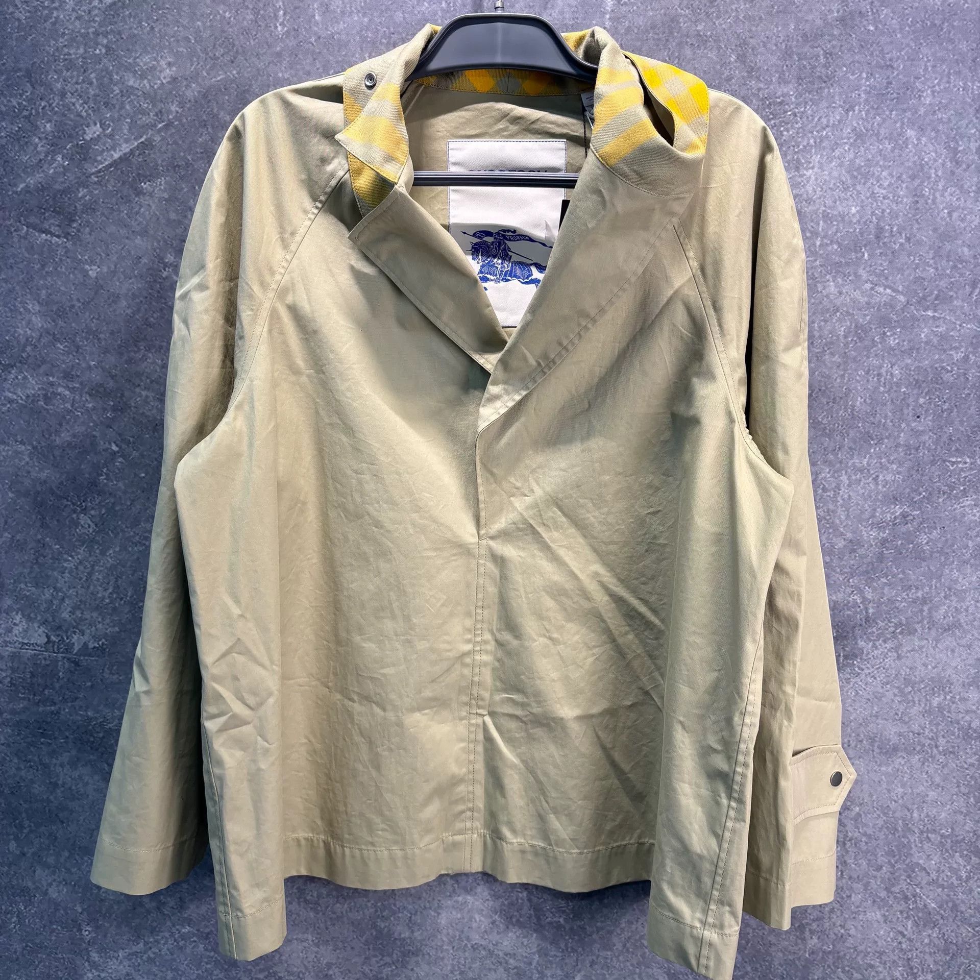 Burberry 25 New Beige Trench Coat