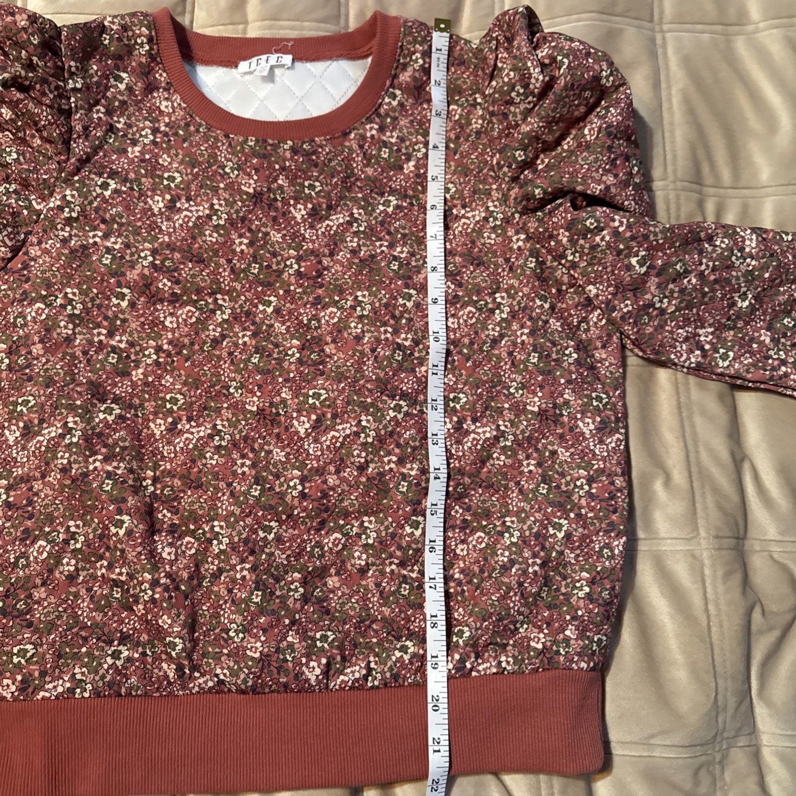 & Other Stories TCEC Women’s Quilted Puff Sleeved Top Sz M Prairie Core Size M / US 6-8 / IT 42-44 - 7 Thumbnail