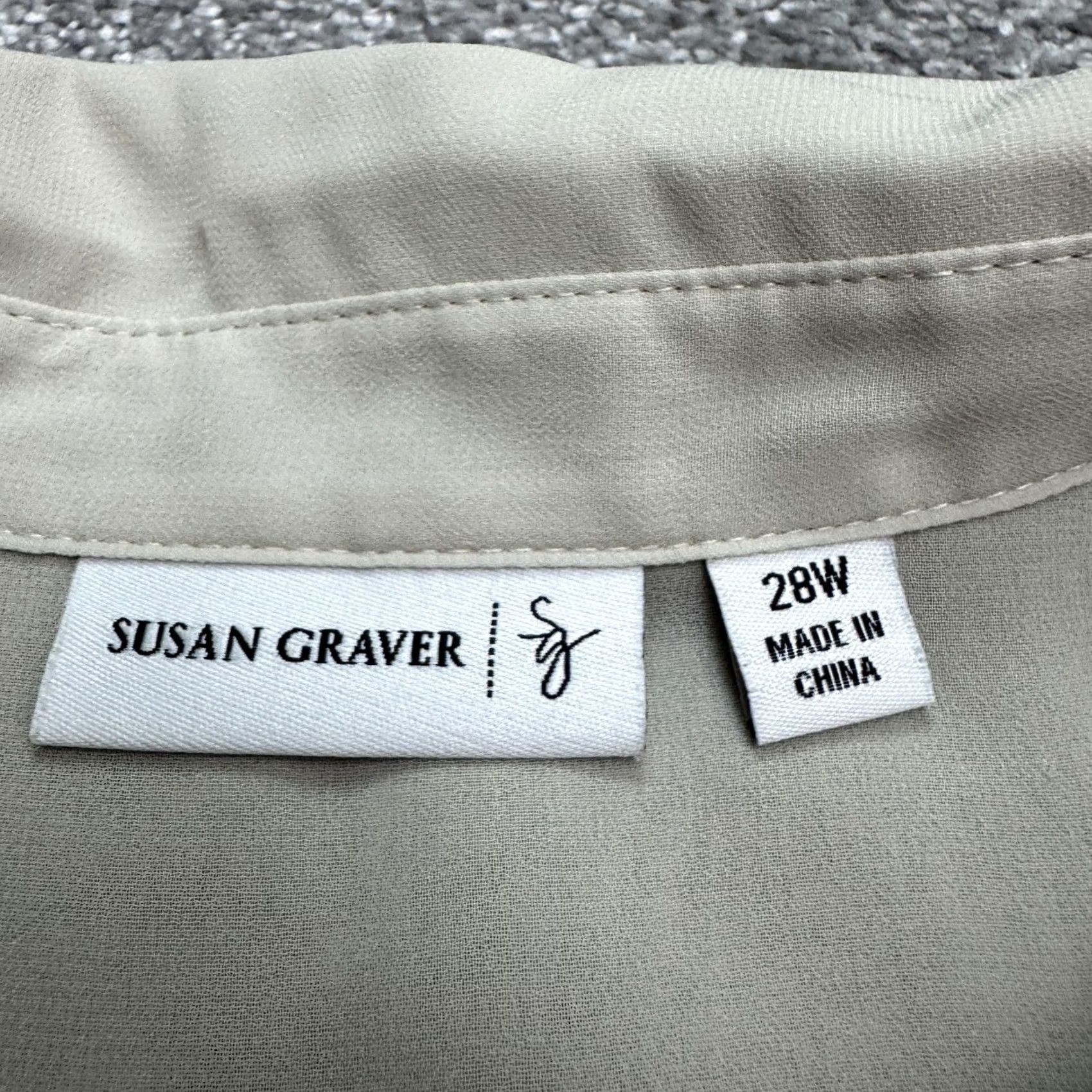 Vintage VINTAGE: Susan Graver Shirt Womens Plus 28W Long Sleeve Button-Up Tunic Pockets Beige Size 4XL / US 24-26 - 7 Thumbnail