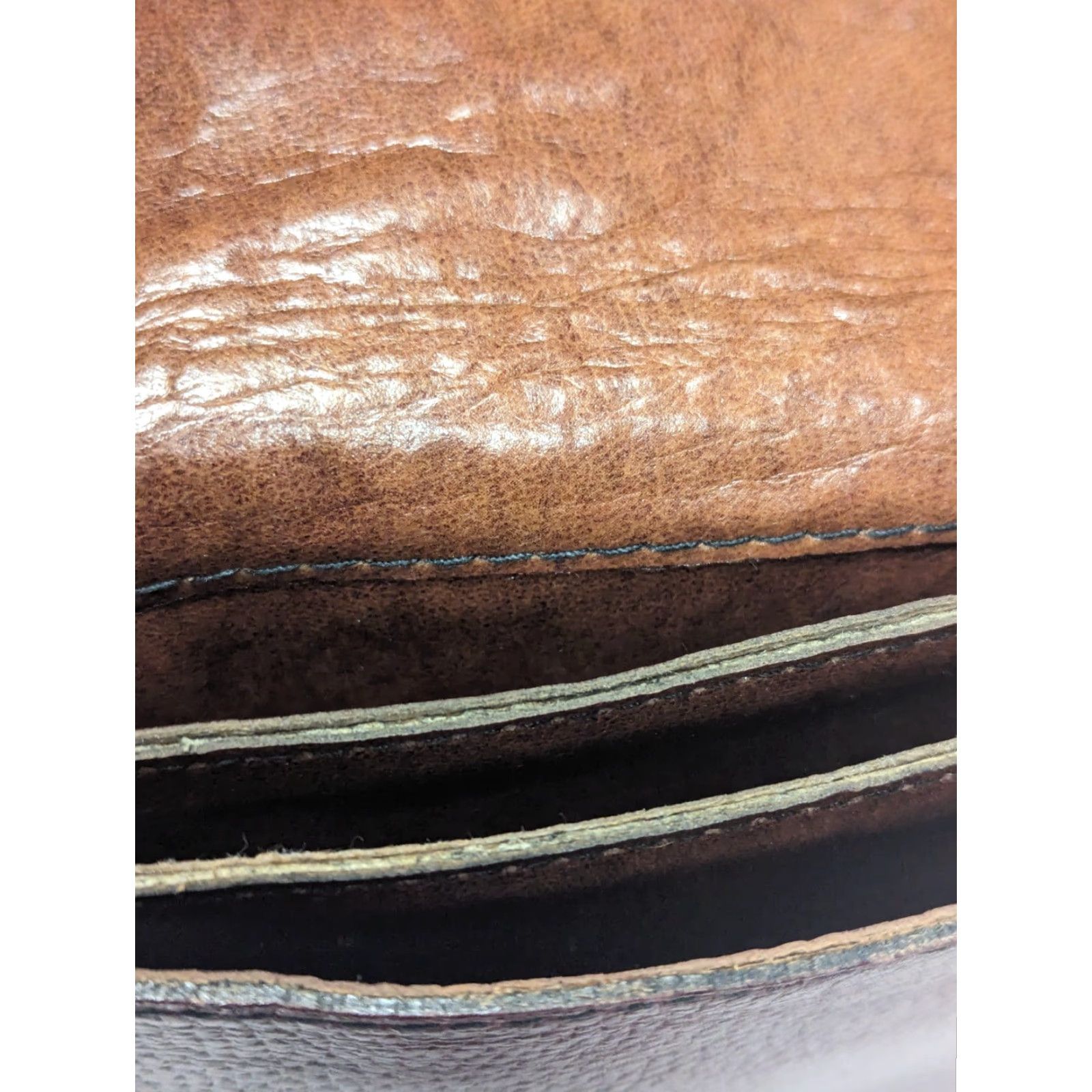 Vintage VINTAGE Fiocchi Italy Crossbody Bag Leather Bordeaux Red Women Medium Brown Leather Strap 16.5" Drop, Snap Closure, Classic, Travel, Casual, Business Size ONE SIZE - 4 Thumbnail