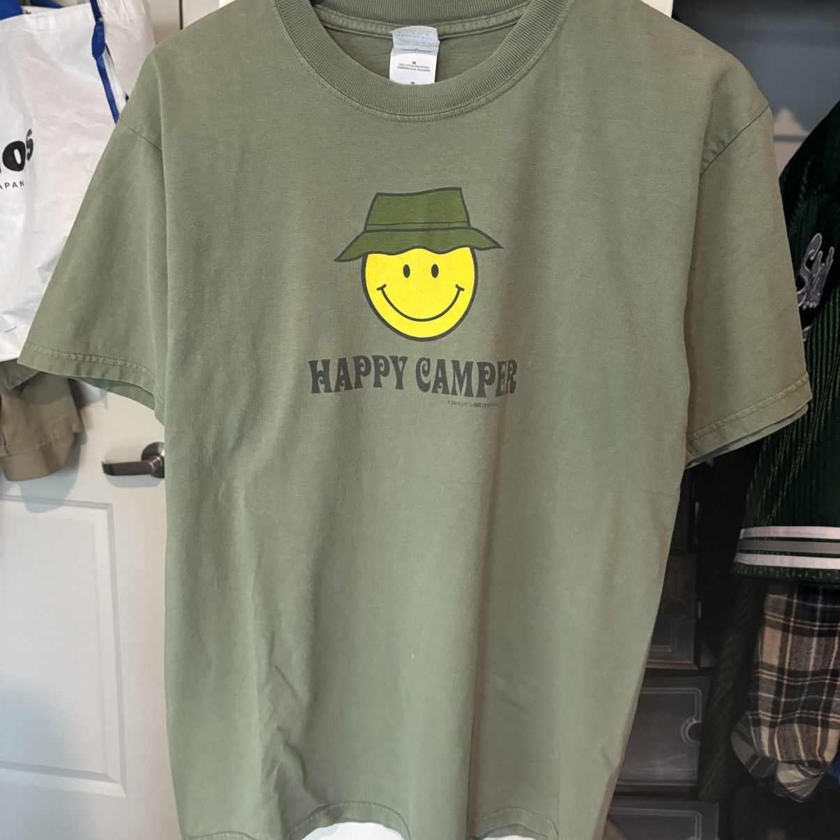 Vintage Faded Happy Camper 2001 T Shirt Y2K Smiley Face Shirt Size US M / EU 48-50 / 2 - 1 Thumbnail