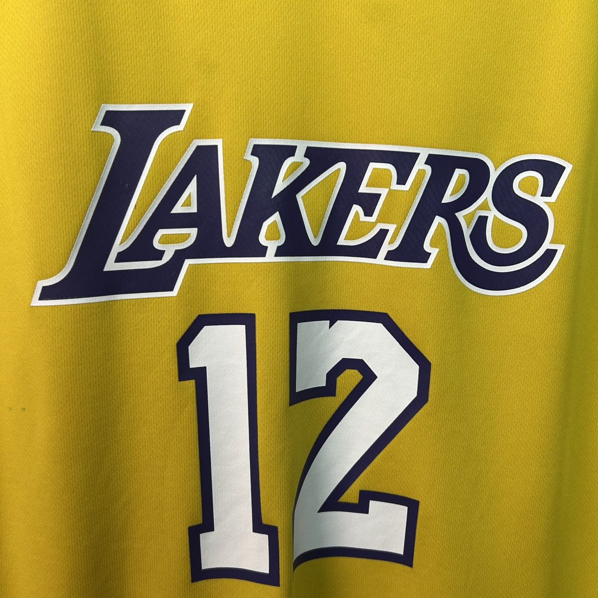 Adidas Vintage NBA Adidas Lakers 12 Howard Basketball Jersey size L Size US L / EU 52-54 / 3 - 5 Thumbnail
