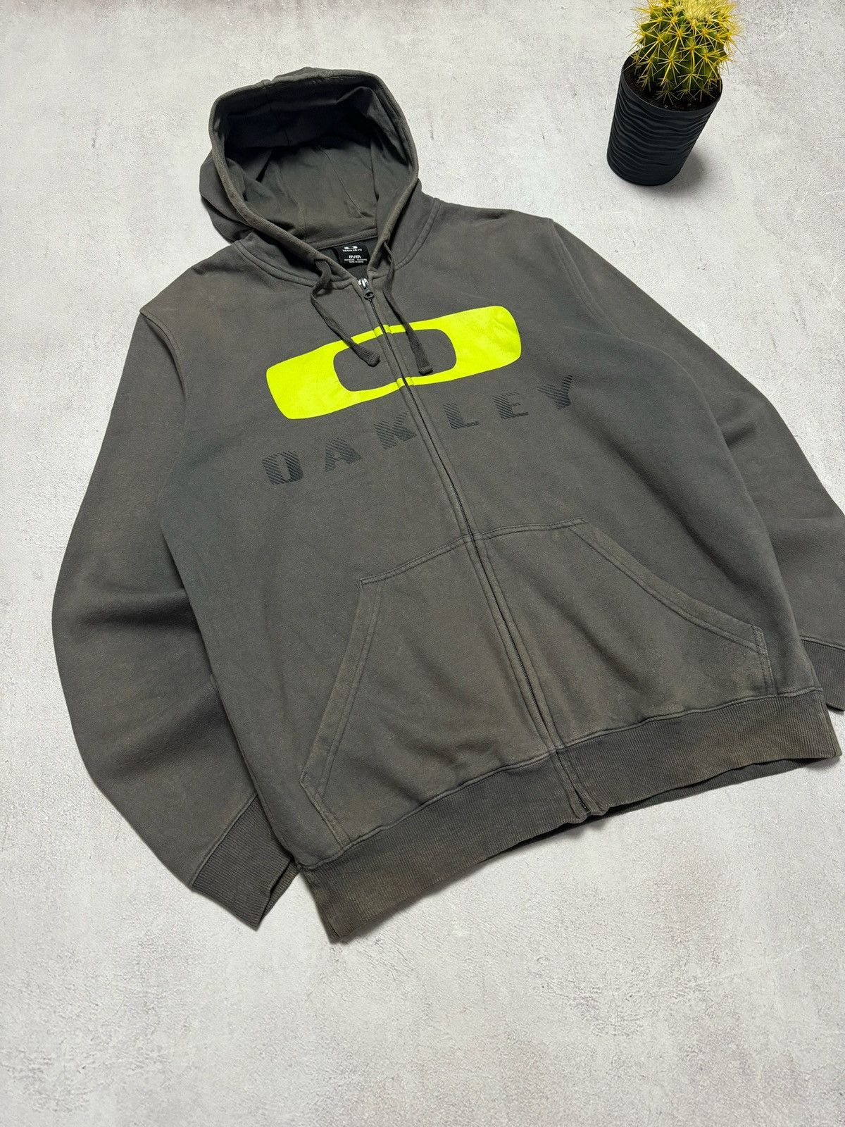 Japanese Brand × Oakley Vintage Oakley Hoodie Zip Big Logo Baggy Faded Y2K 90s Size US M / EU 48-50 / 2 - 2 Thumbnail