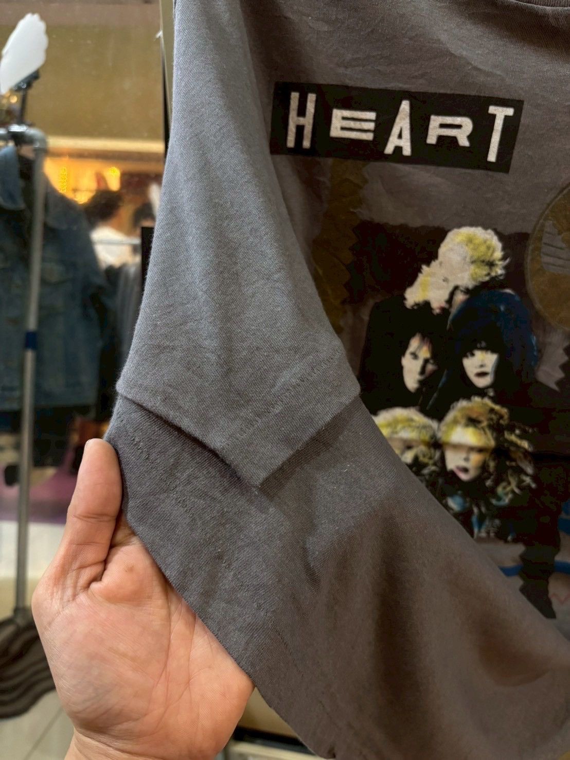 Band Tees Heart 1987’s Size US XL / EU 56 / 4 - 6 Thumbnail