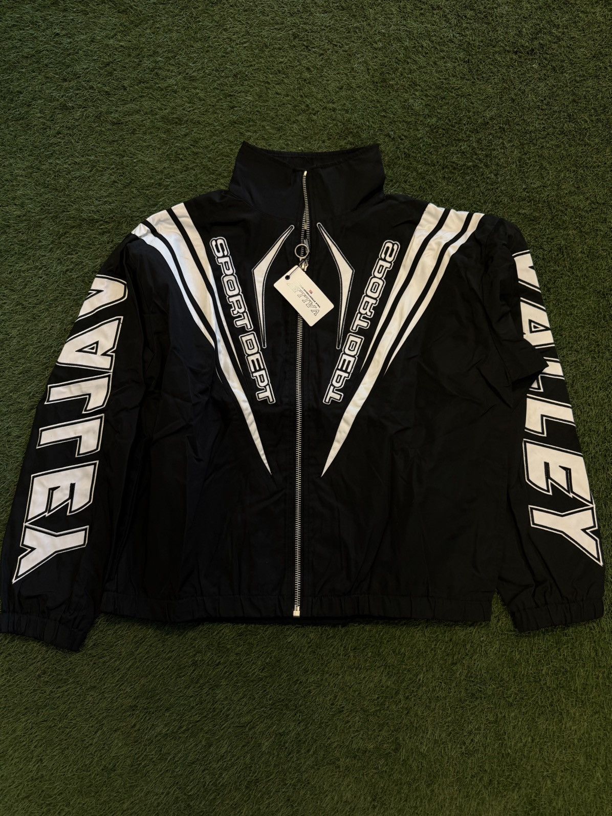 Vale Valley Track Jacket Size (S) Brand New Black Size US S / EU 44-46 / 1 - 3 Thumbnail