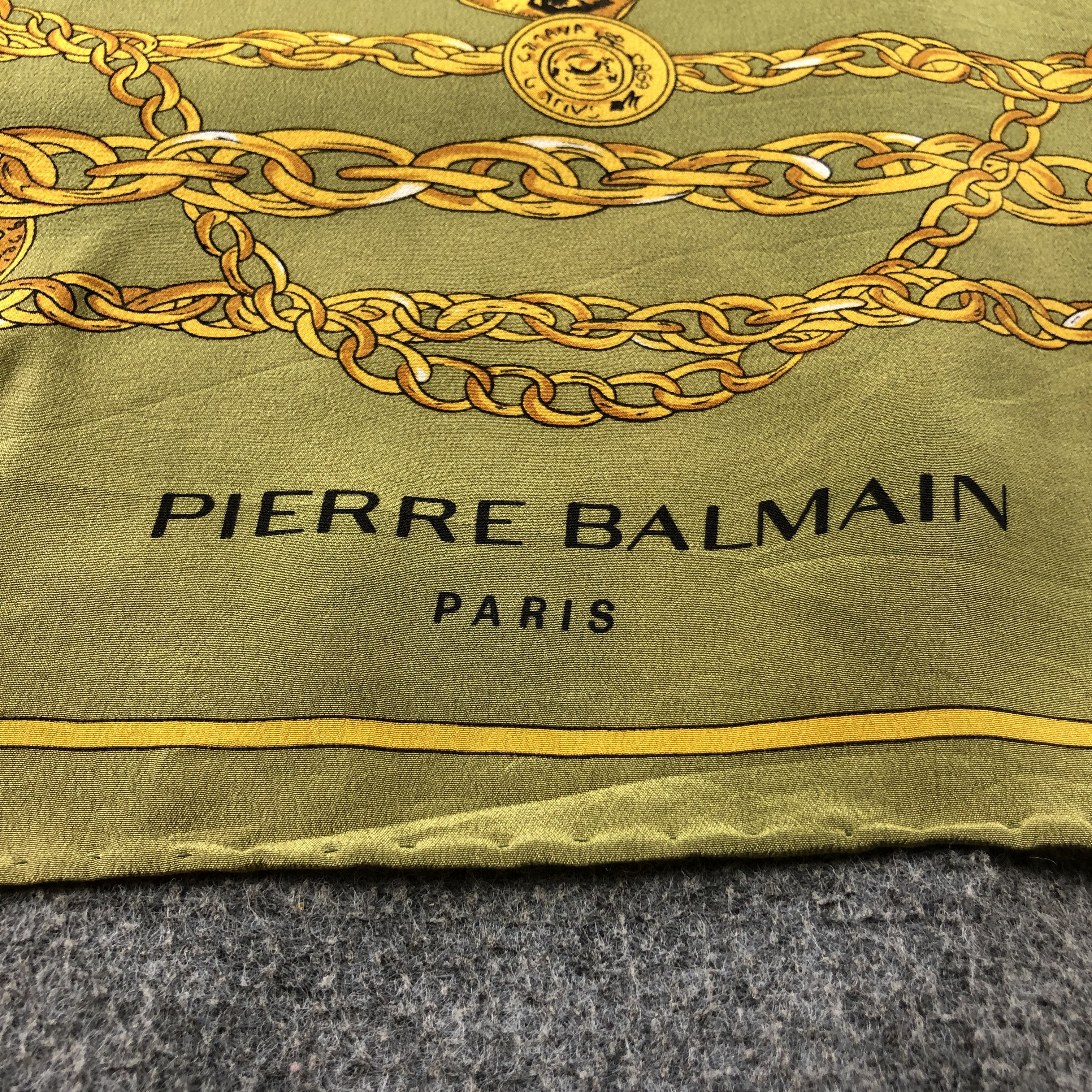 Pierre Balmain Vintage Pierre Balmain Gold Chains Silk Scarf M1200 Size ONE SIZE - 4 Thumbnail