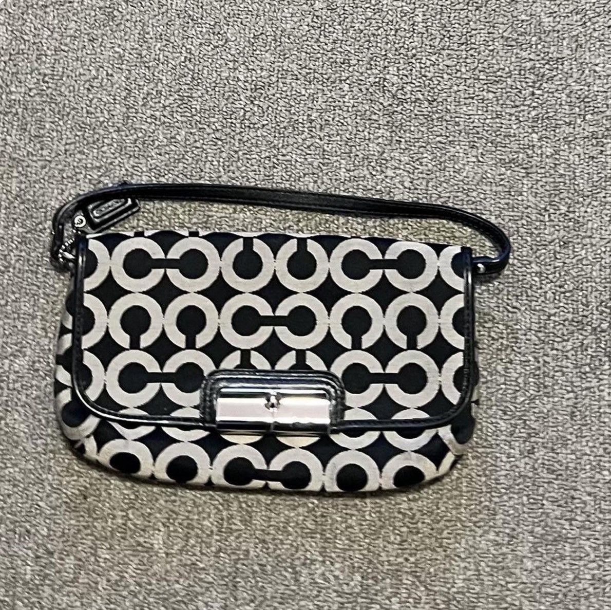 Coach Coach - Kristin Op Art Black & Gray Jacquard Wristlet Size ONE SIZE - 2 Thumbnail