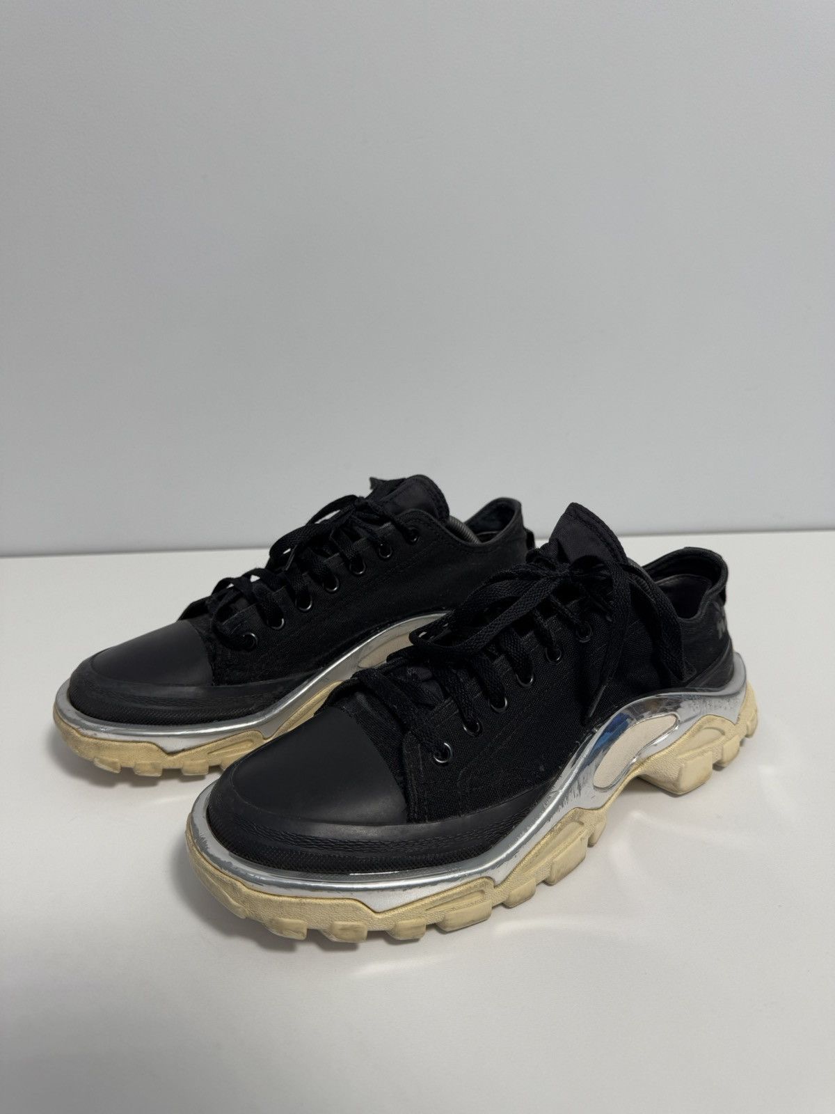 ラフシモンズ アディダス デトロイトランナー RAF Simons Detroit