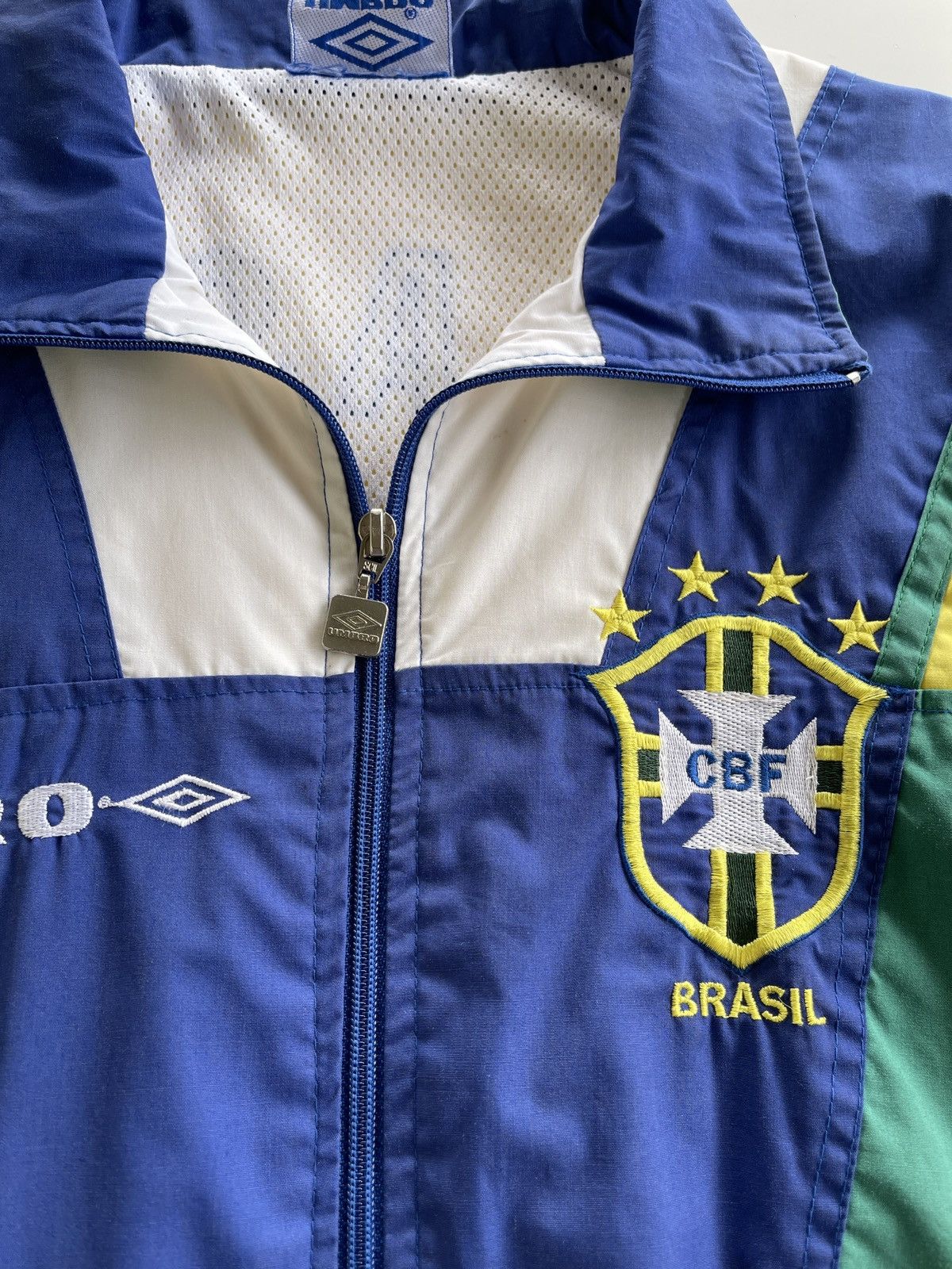 Vintage 1994-96 Brazil Umbro Tracksuit Jacket Size US L / EU 52-54 / 3 - 12 Thumbnail