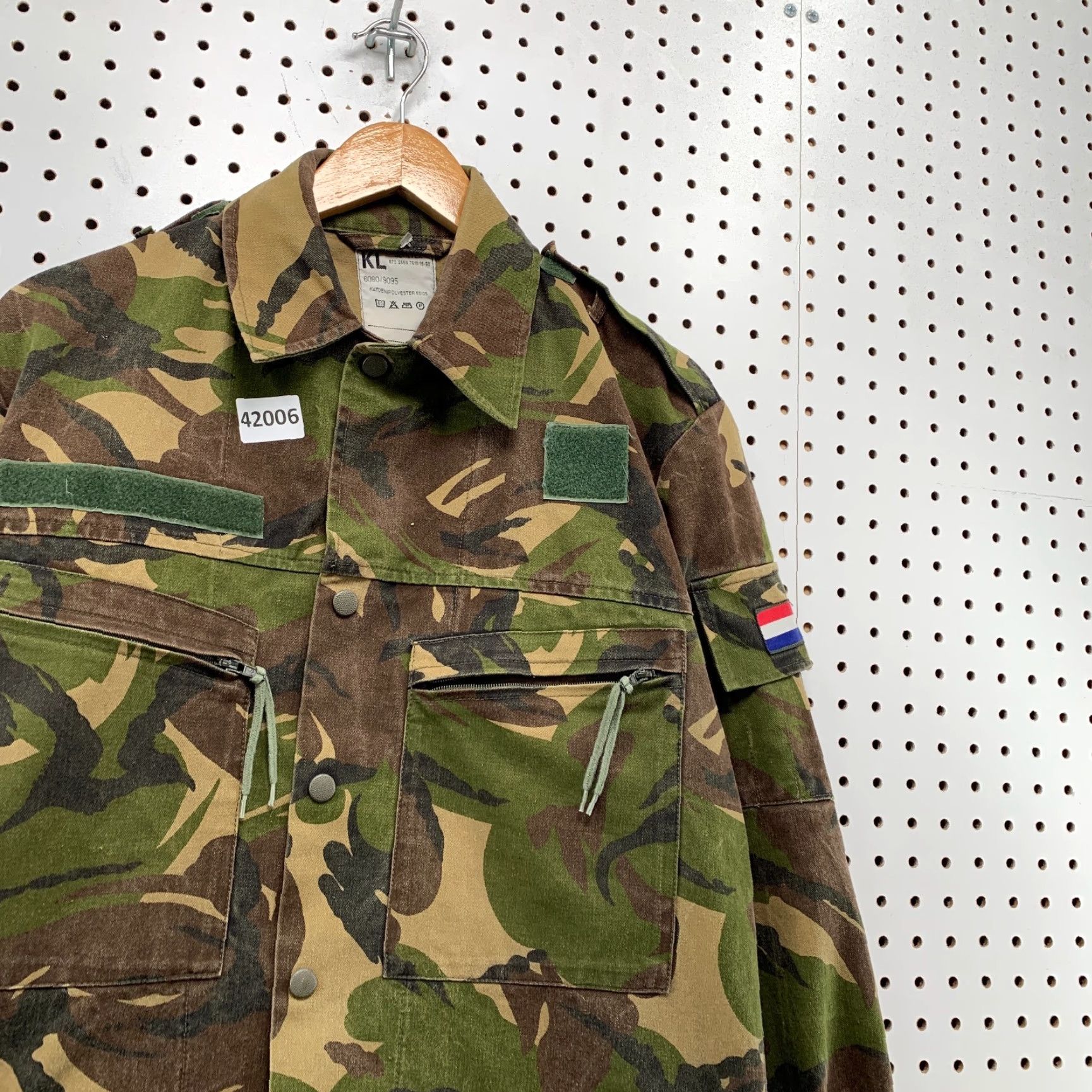 Vintage VINTAGE Army Military Jacket Adults Large Green Camouflage Canvas 21x29 Outdoors Camouflage Clothing Size US L / EU 52-54 / 3 - 7 Thumbnail
