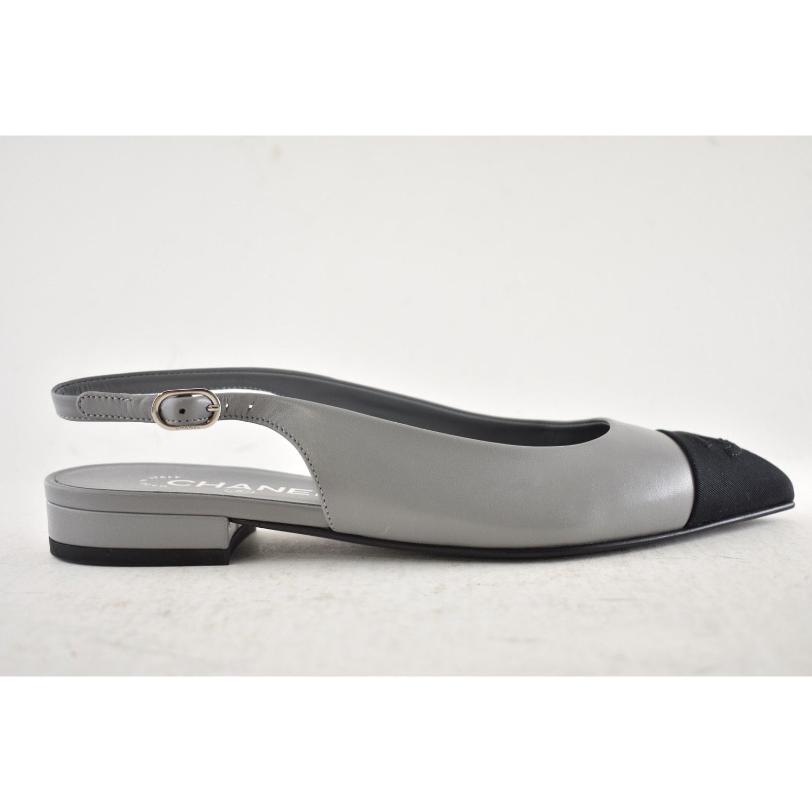 Chanel Chanel 24A Gray Leather Black CC Logo Slingback Flat 36c Size US 5 / IT 35 - 2 Thumbnail