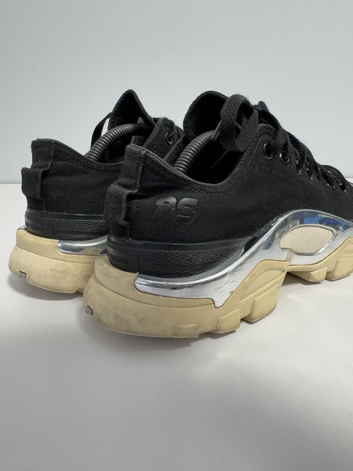 Adidas × Raf Simons Adidas X Raf Simons Rare Black Detroit Runner Low Top Size US 8 / EU 41 - 17 Thumbnail