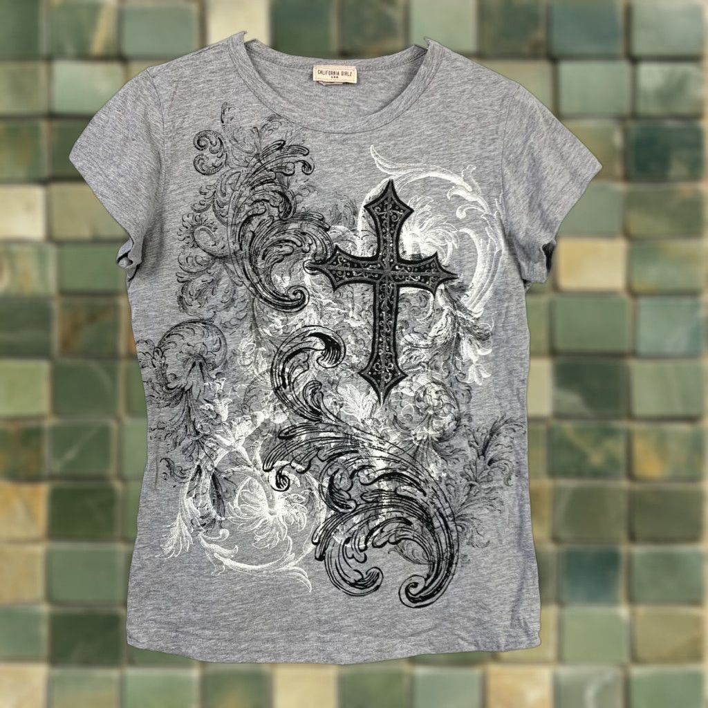 Vintage VINTAGE California Girlz T-Shirt Gray Short Sleeve Y2K Bling Cross Tee Large Size L / US 10 / IT 46 - 1 Thumbnail