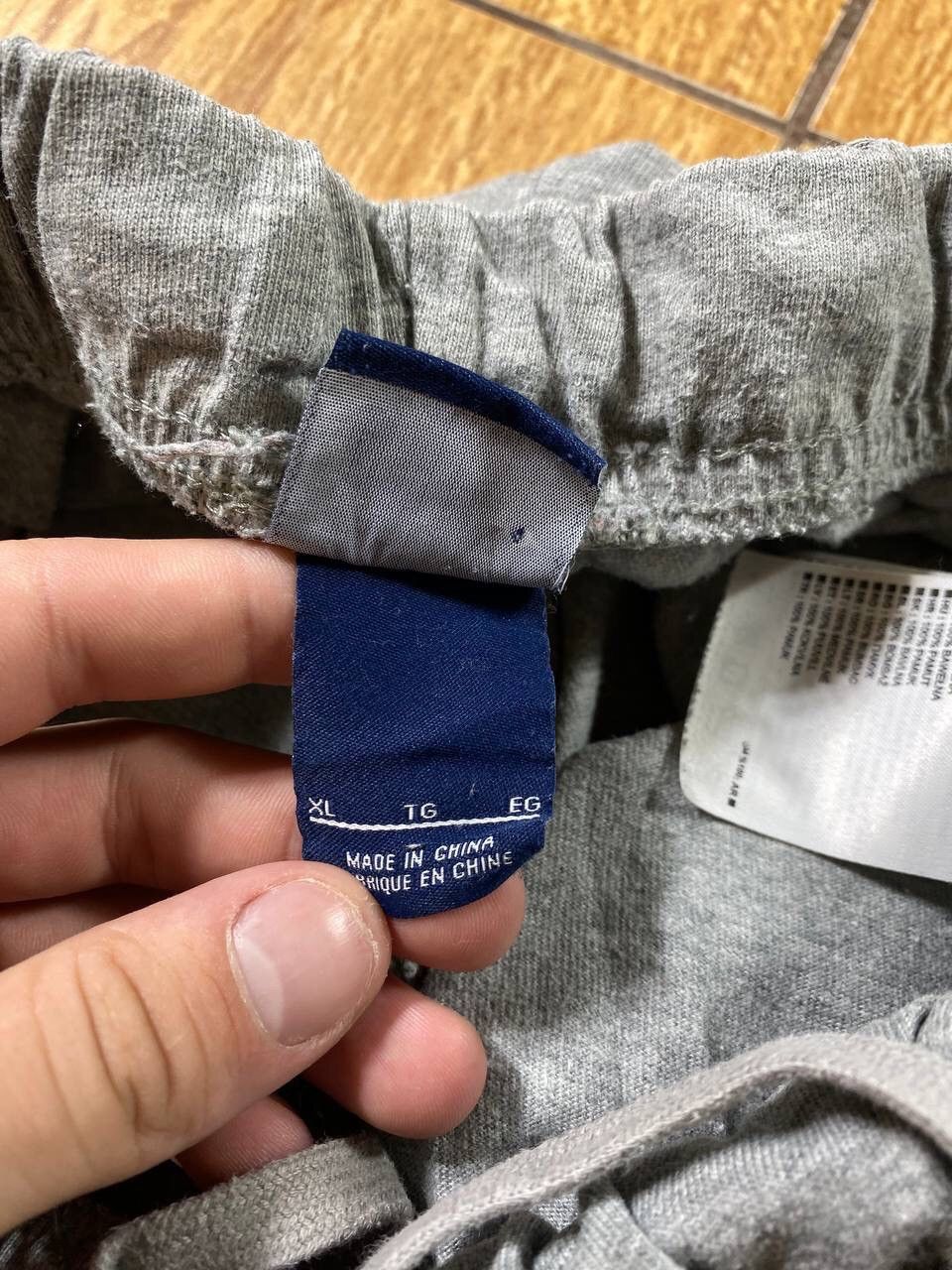 Nike × Vintage Nike Vintage Y2k Swoosh Logo Shorts Rare Streetwear Gray Size US 36 / EU 52 - 3 Thumbnail