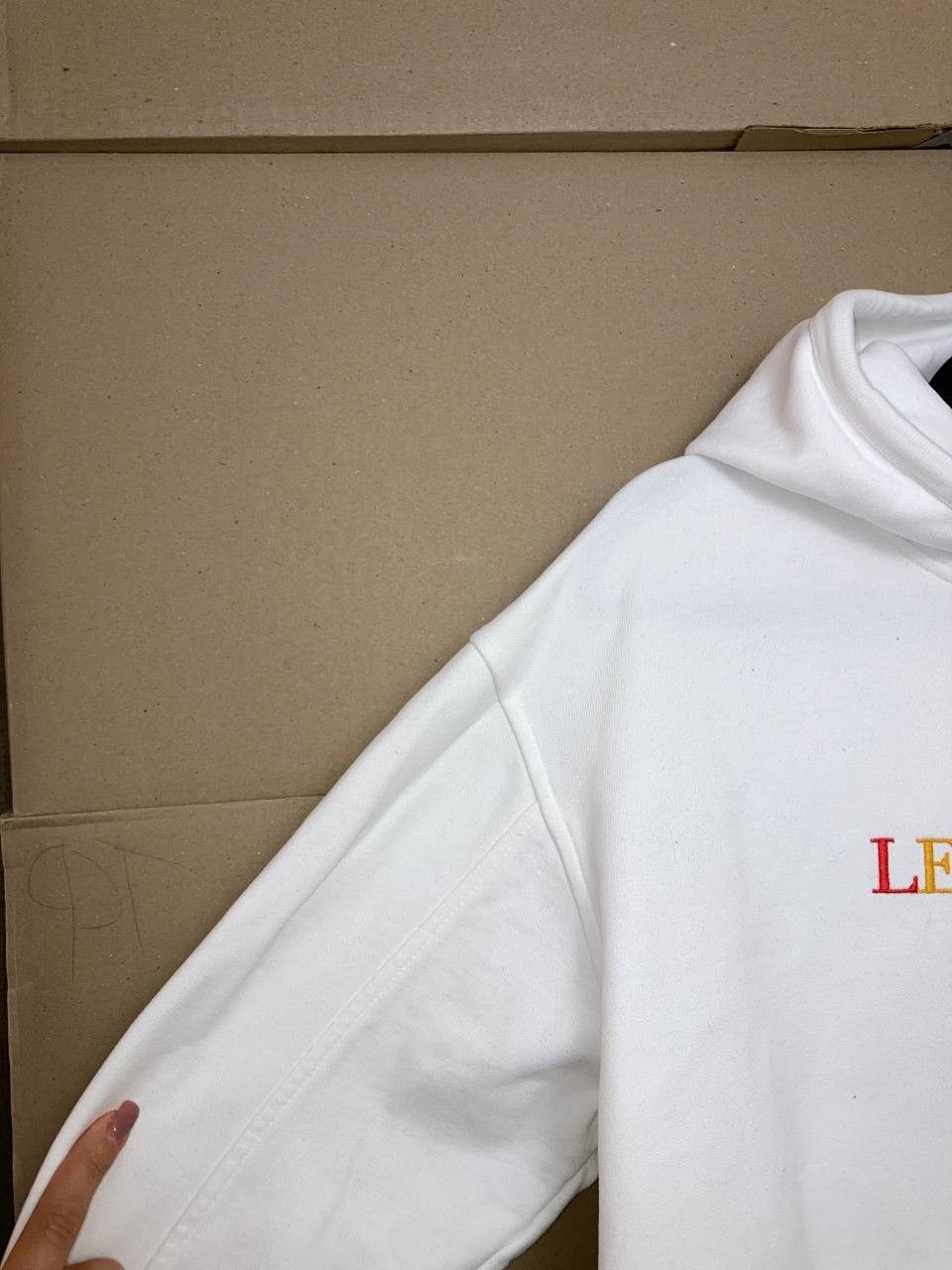 Levi's VINTAGE LEVIS HOODIE EMBROIDERED LOGO STREETWEAR Y2K SKATE Size US S / EU 44-46 / 1 - 8 Thumbnail