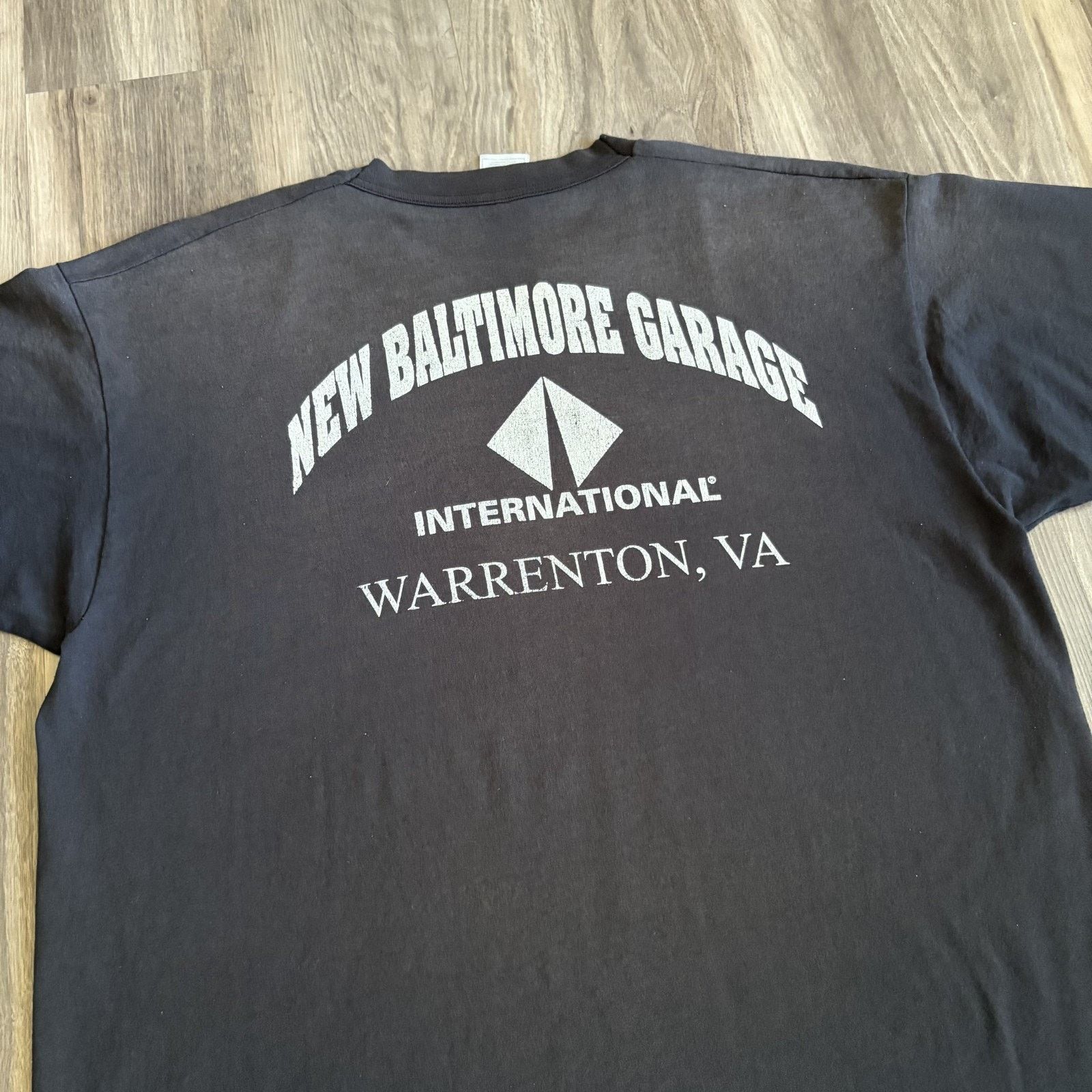 Vintage Vintage Gradient Sun Faded Black T-Shirt Size XL Workwear Size US XL / EU 56 / 4 - 6 Thumbnail