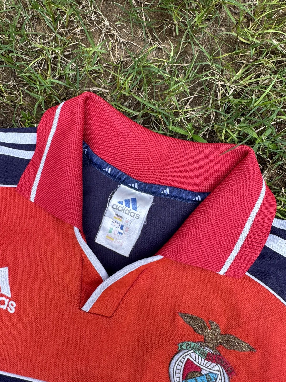 Adidas BENFICA 2000 2001 AWAY SHIRT FOOTBALL SOCCER JERSEY ADIDAS Size US M / EU 48-50 / 2 - 9 Thumbnail
