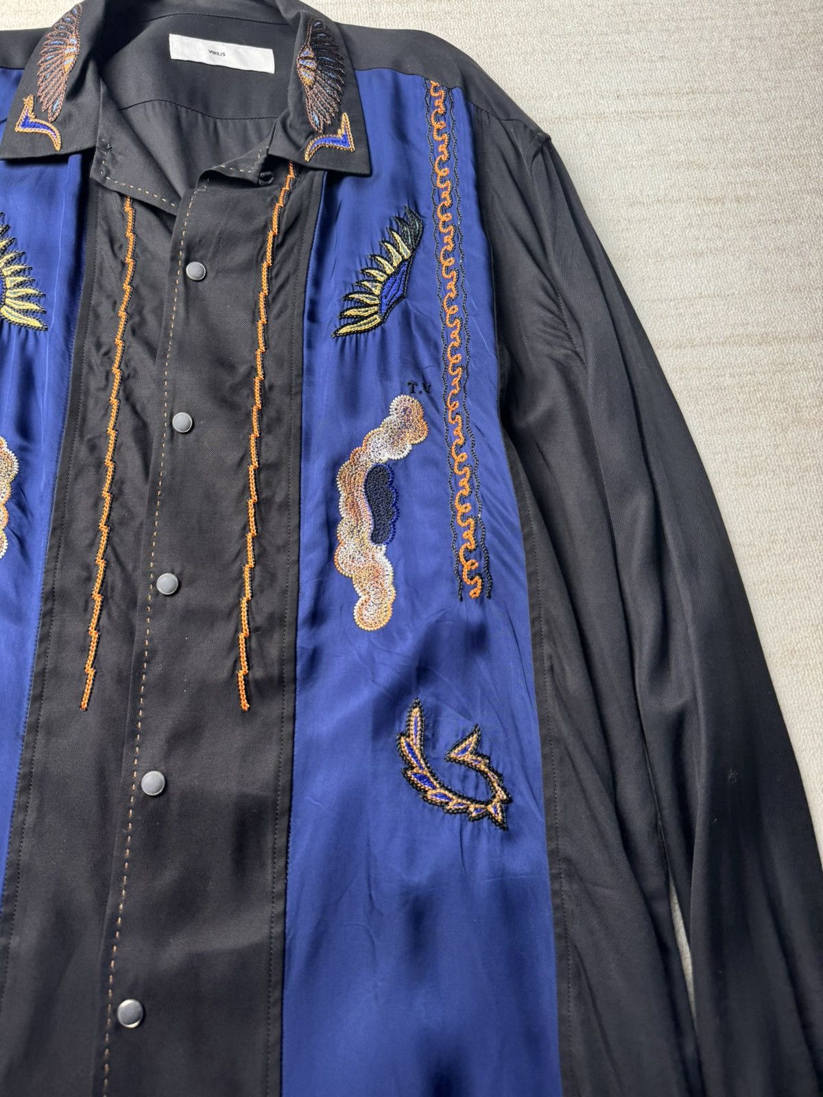 TOGA VIRILIS TOGA VIRILIS Embroidery Opencollar Shirts Size US M / EU 48-50 / 2 - 4 Thumbnail