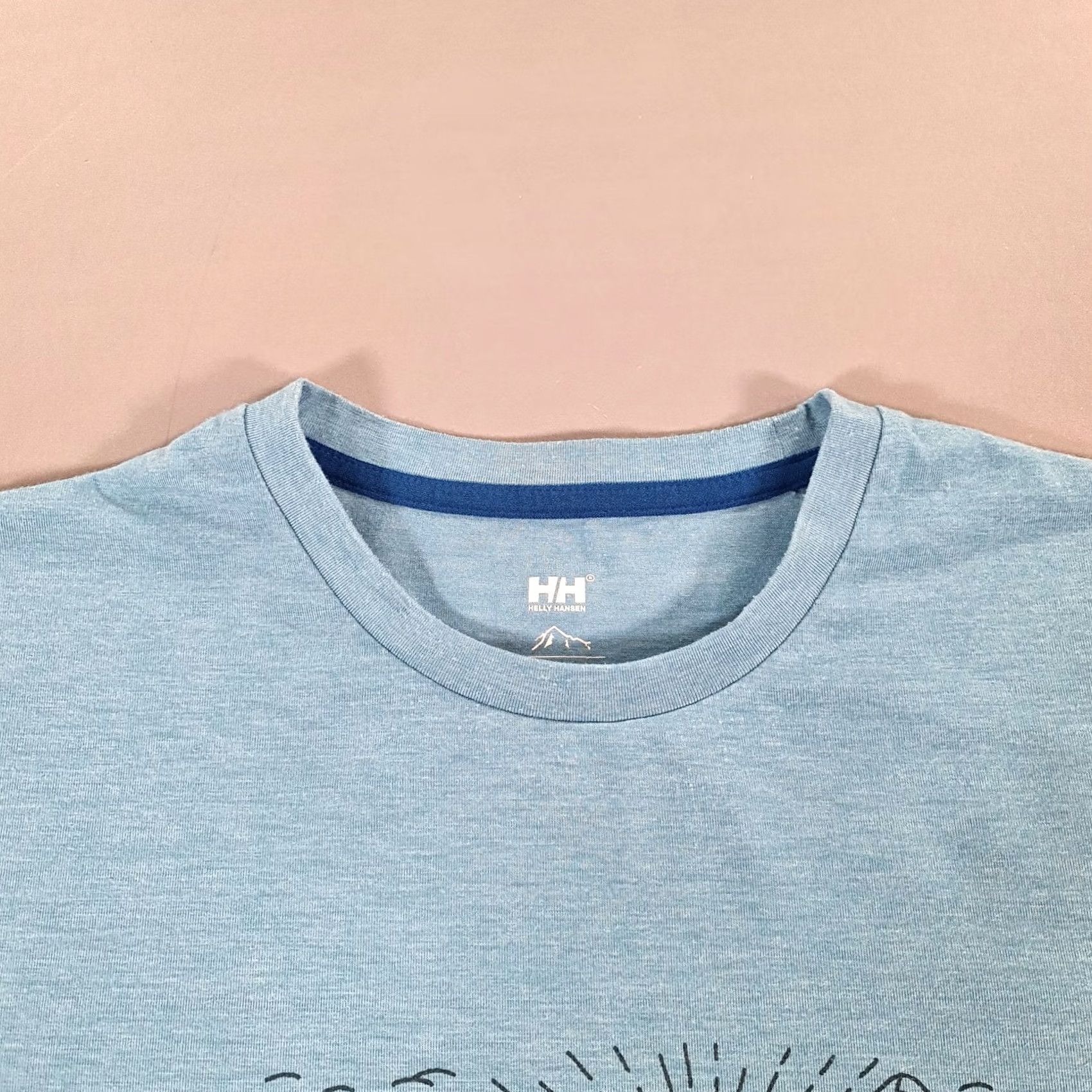 Helly Hansen Helly Hansen Mens T Shirt Blue Large Mountain Print Short Sleeves Tee Size US L / EU 52-54 / 3 - 2 Thumbnail