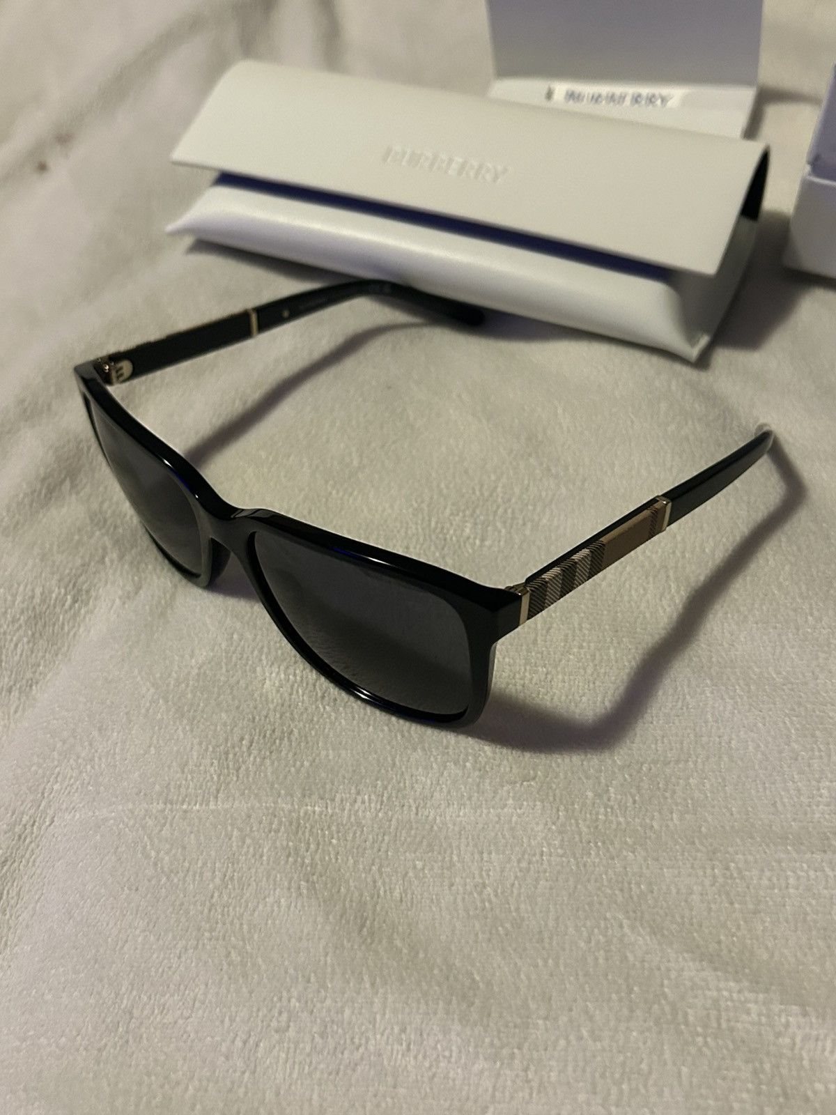 Burberry Burberry 4181 sunglasses brand new Size ONE SIZE - 11 Thumbnail