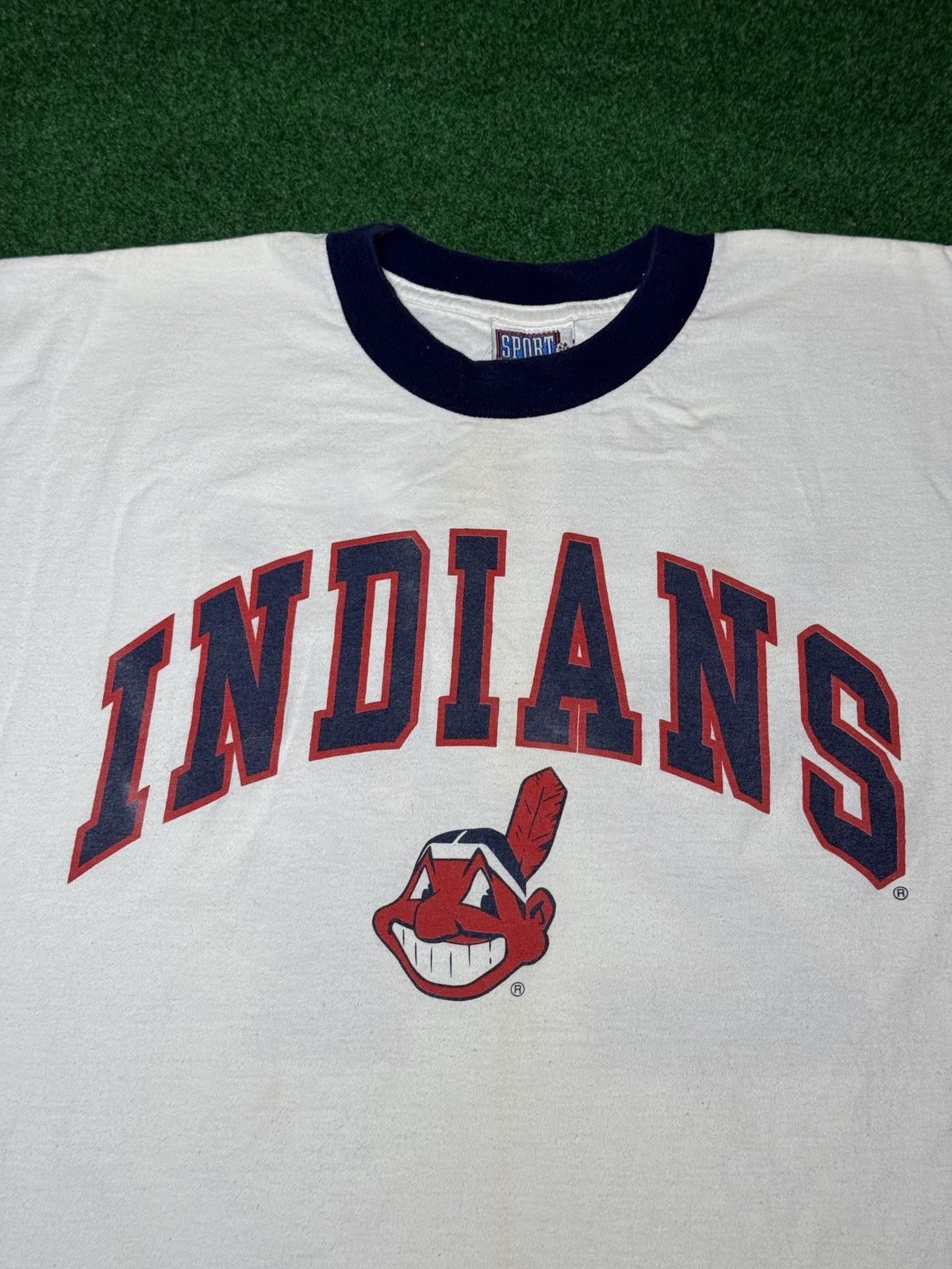 Vintage Cleveland Indians Manny Ramirez #24 XL 90s XL MLB T Shirt Size US XL / EU 56 / 4 - 2 Thumbnail