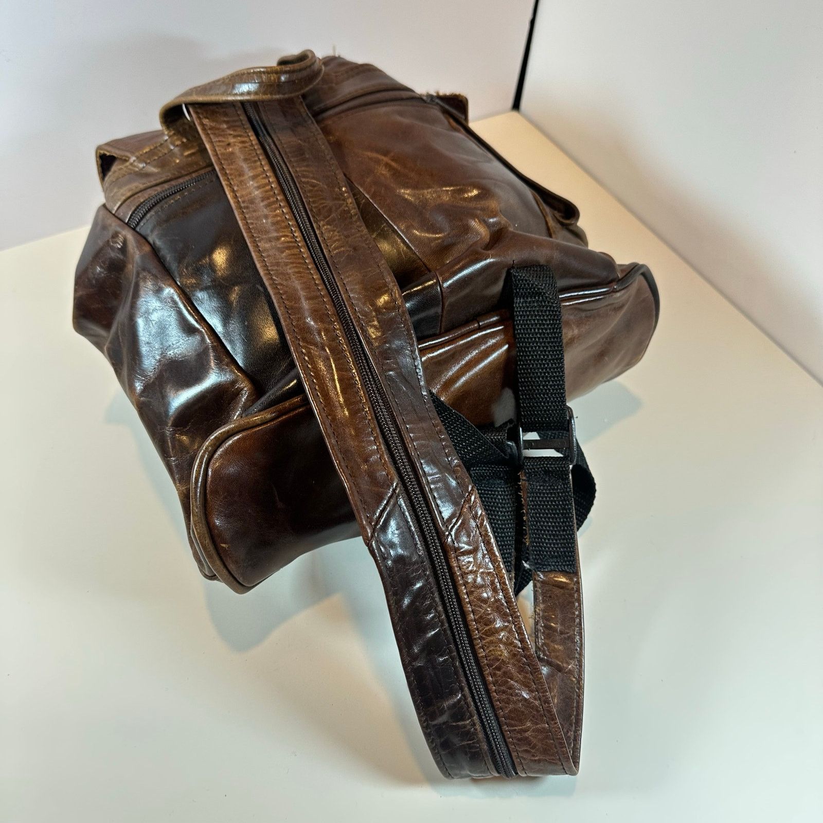 Other Brown Leather Backpack Satchel Zip Up Slingback Straps Size ONE SIZE - 4 Thumbnail