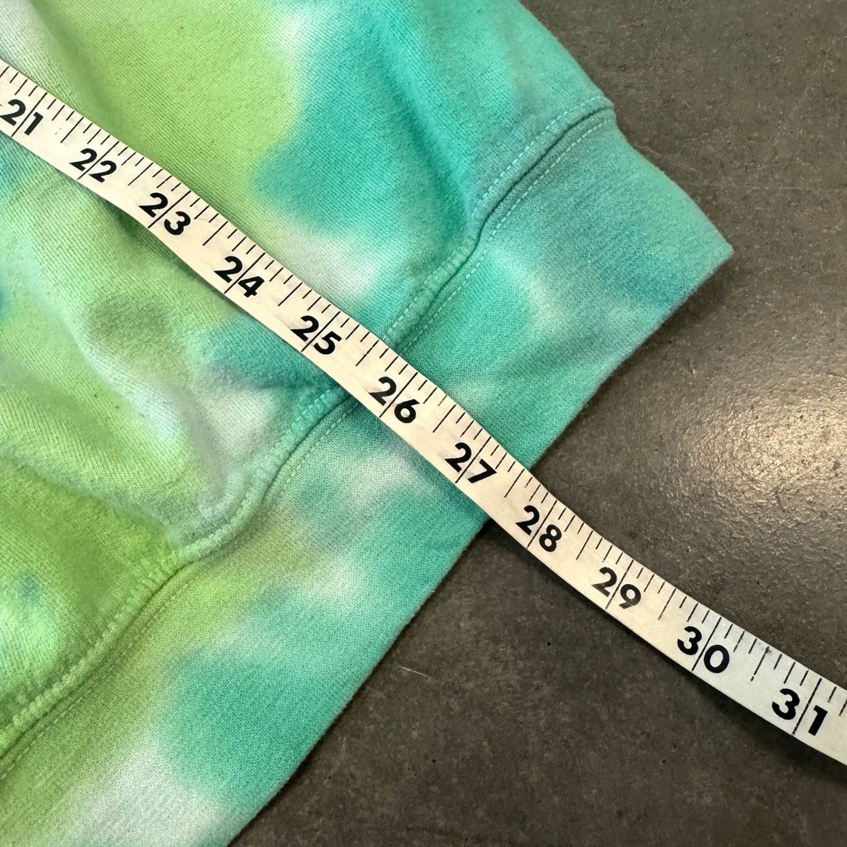 Vintage VINTAGE Rick & Morty Tie Dye Blue Graphic Portal Crewneck Sweatshirt XL Men XL Size US XL / EU 56 / 4 - 5 Thumbnail