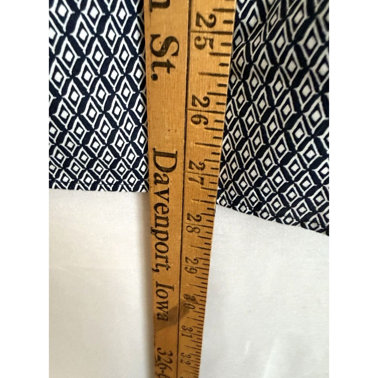 Express Express Button-Up Shirt Women? Mens Small Geometric Print Dress Workwear NWT Multicolor Button-Down Short/Long Sleeve? Size 36R - 5 Thumbnail