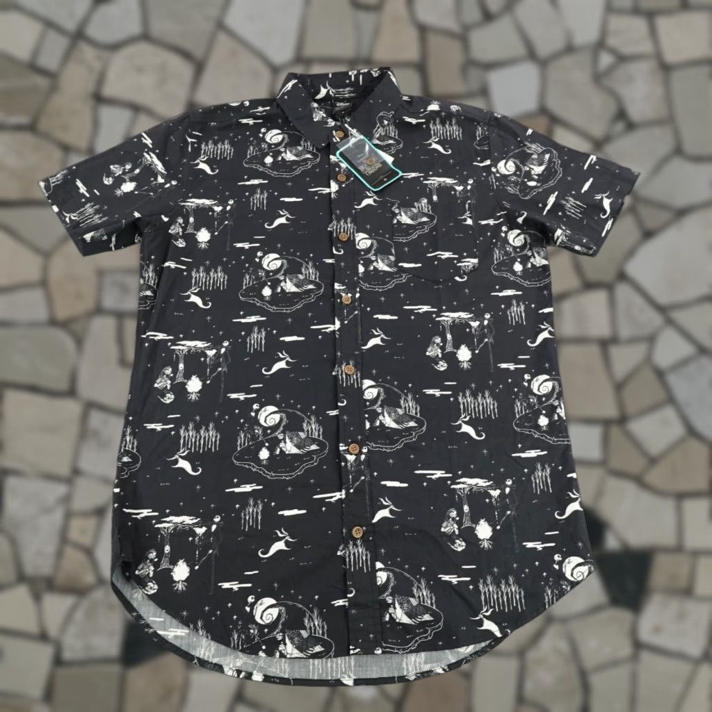 Disney VINTAGE Disney Shirt Button-Up Small Black Graphic Print Nightmare Before Christmas Mens Size US S / EU 44-46 / 1 - 1 Thumbnail