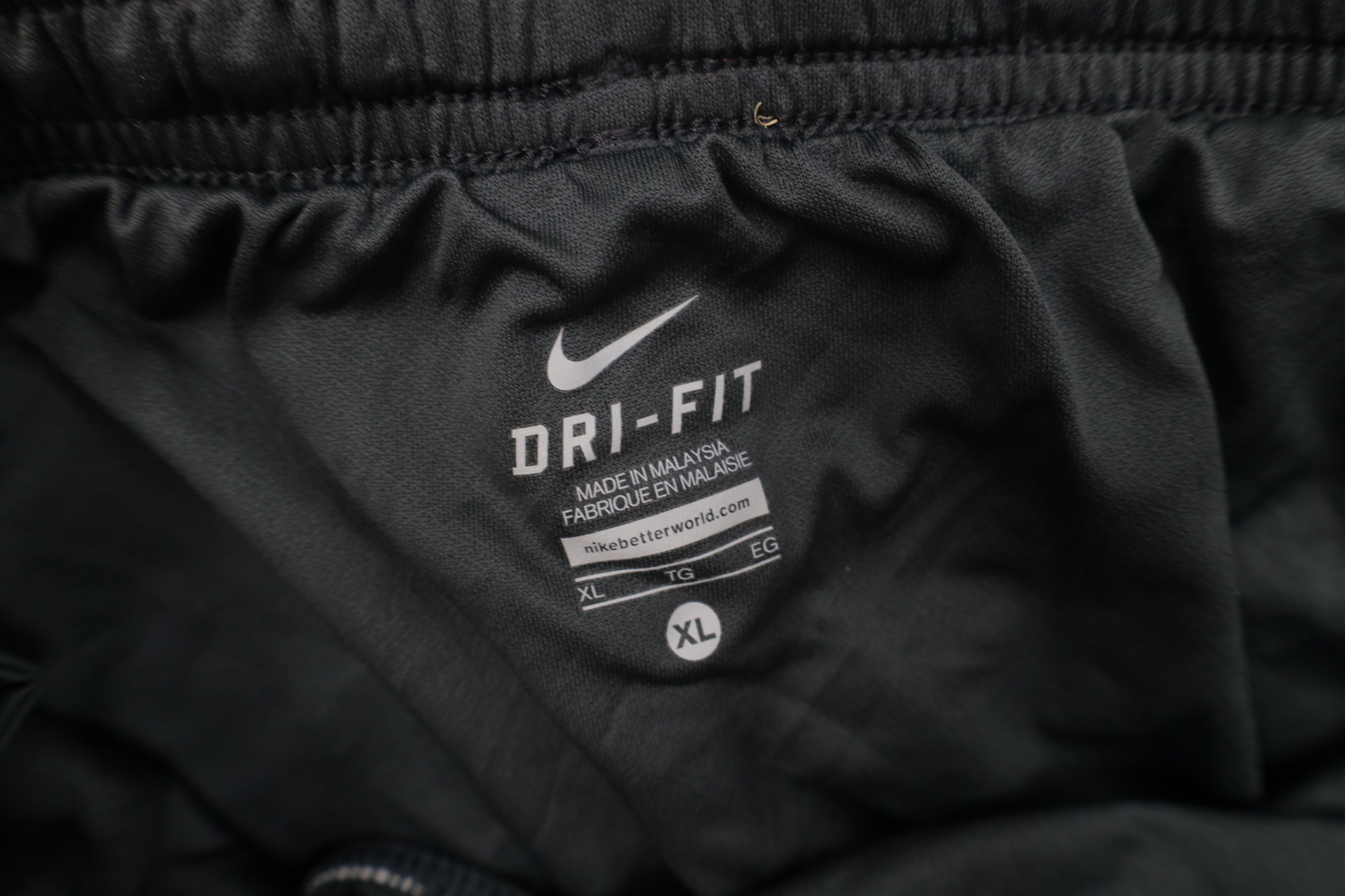 Nike Vintage Y2K Nike Mini Swoosh Reflective Lined Running Shorts Size US 36 / EU 52 - 9 Thumbnail