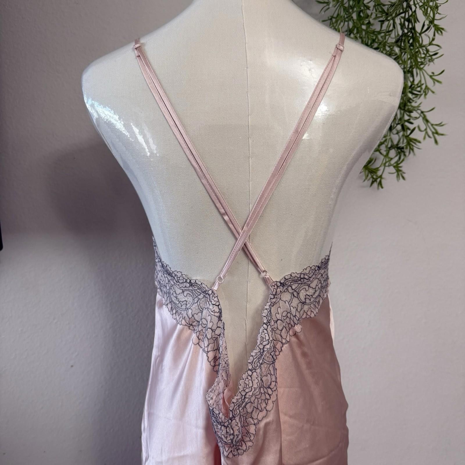 Designer Victoria Secret Lace Slip L Size ONE SIZE - 2 Thumbnail