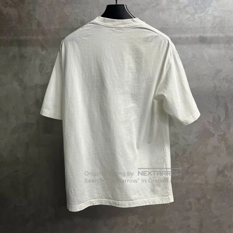 Balenciaga Balenciaga White Badge Crewneck Short-Sleeve T-Shirt. Size US XS / EU 42 / 0 - 2 Thumbnail