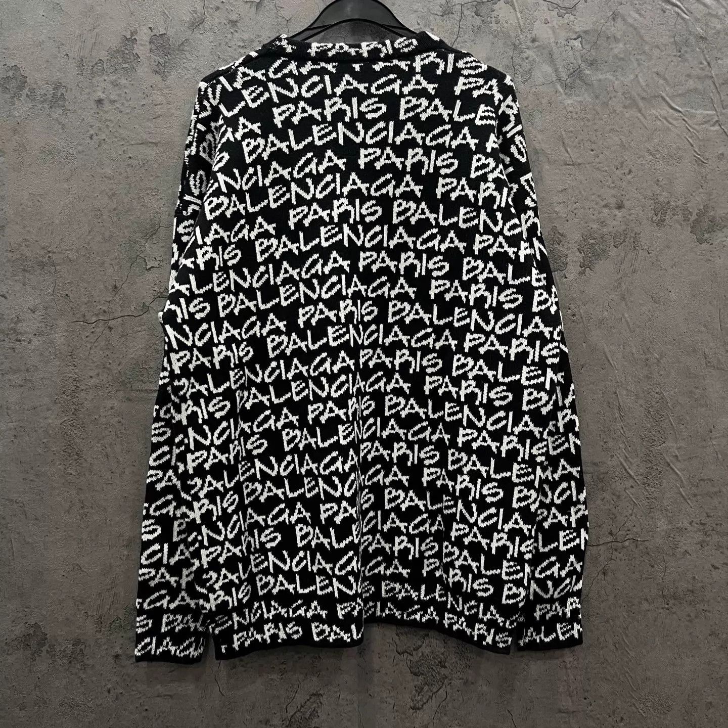 Balenciaga Balenciaga Allover Logo Knit Sweater NWT OS S Size US S / EU 44-46 / 1 - 6 Thumbnail