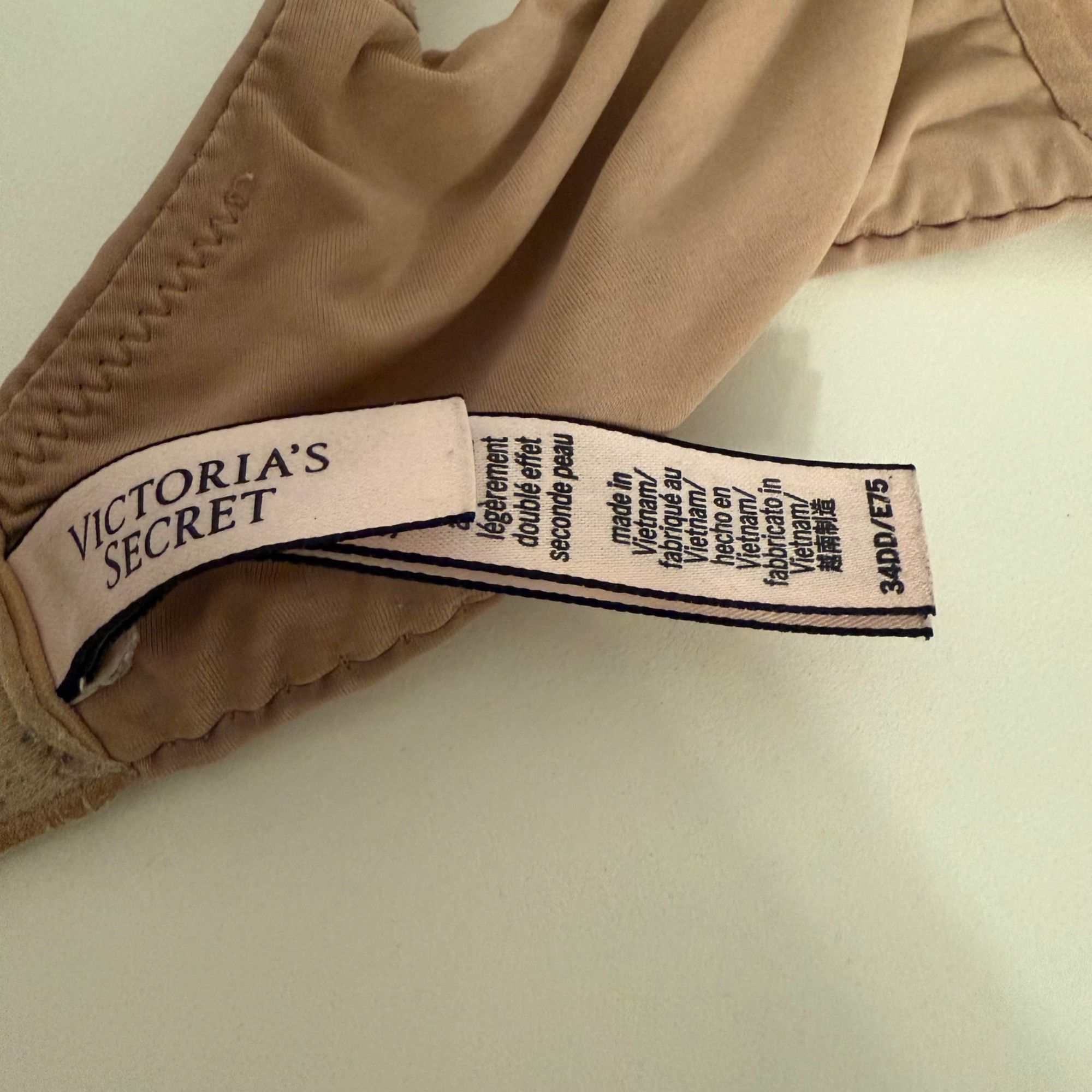 Victoria's Secret Victorias Secret Nude Wireless Lightly Lined Bra 34DD Smooth Size ONE SIZE - 3 Thumbnail