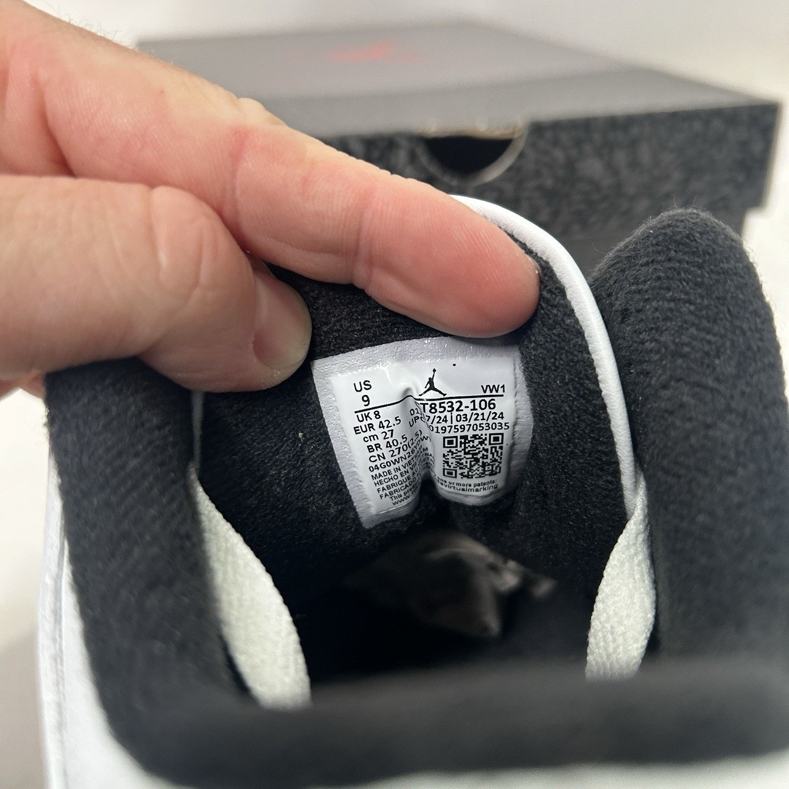 Jordan Brand Nike Air Jordan 3 Retro OG “Cement Grey” Size US 9 / EU 42 - 6 Thumbnail