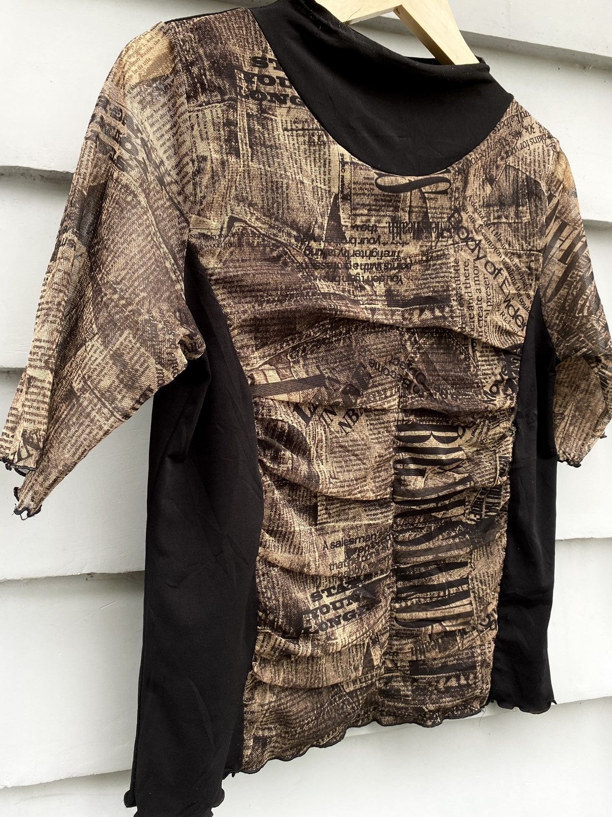If Six Was Nine Evident Newspaper Ruffle Accent Tee John Galliano Style Size US M / EU 48-50 / 2 - 2 Thumbnail