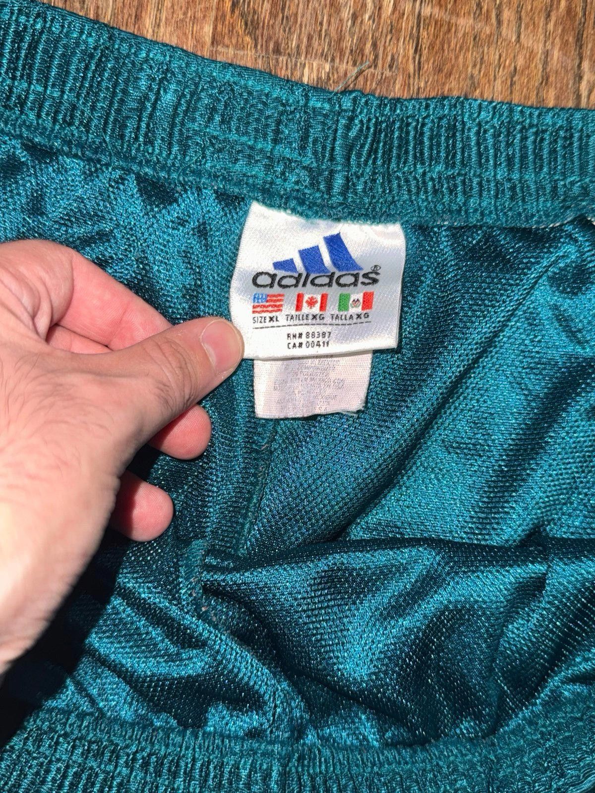 Adidas Adidas Super Rare Dazzle Shiny Cyan Shorts Sz XL Mens Hoops Size US 36 / EU 52 - 4 Thumbnail