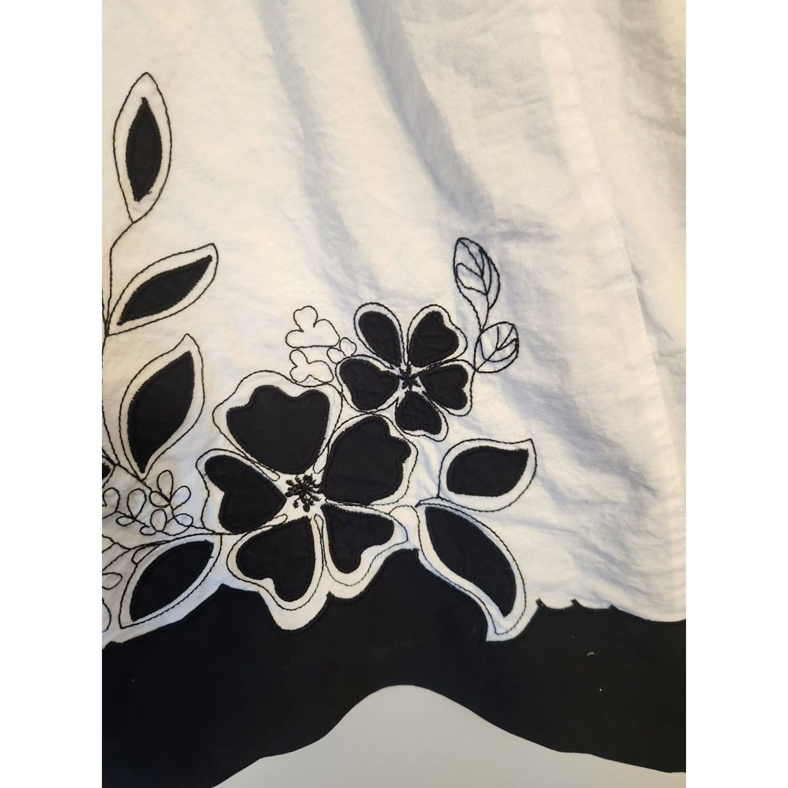 Vintage Chelsea Studio Skirt White Floral Embroidery Elastic Waist Midi A Line 30W Women Size 30" / US 8 / IT 44 - 4 Thumbnail
