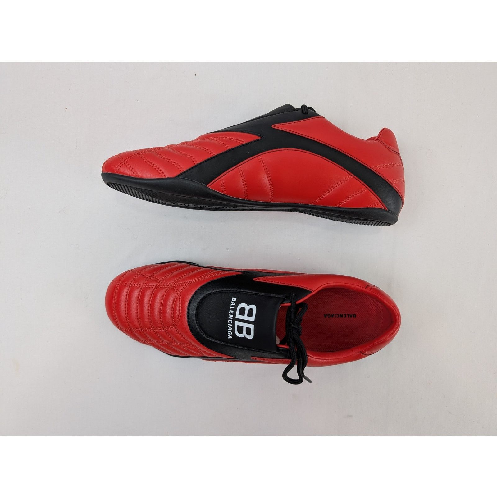 o1rshd1 Matt Leather Free Material Zen Sneaker in Red/Black