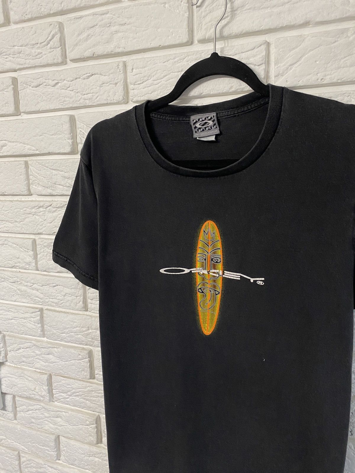 Vintage Y2K Oakley Vintage t shirt Iconic hype surf Drip Rare Size US M / EU 48-50 / 2 - 2 Thumbnail