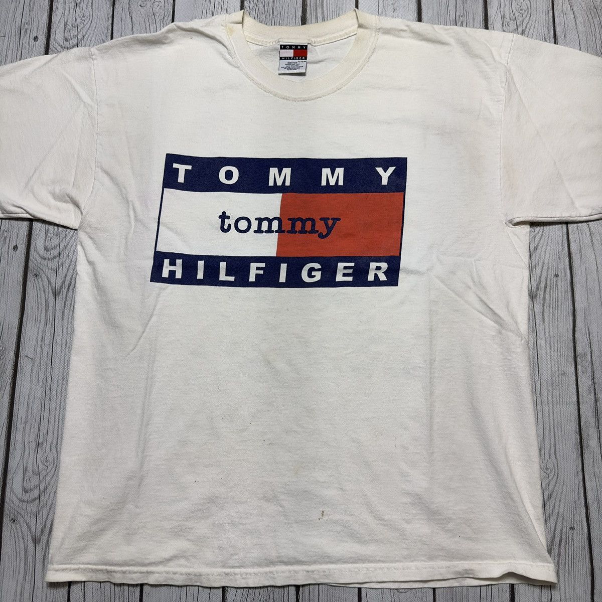 Tommy Hilfiger × Vintage Vintage Tommy Hilfiger tee Size US XL / EU 56 / 4 - 3 Thumbnail
