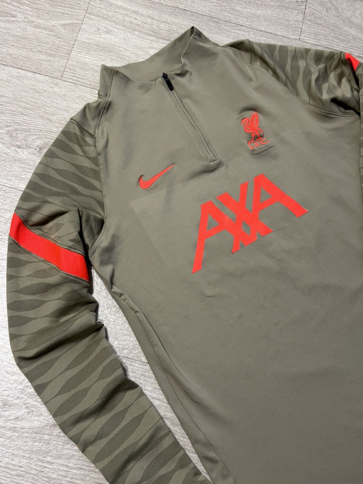 Nike 🔷Nike Liverpool 2021/22 Training Long sleeve Soccer jersey🔷 Size US M / EU 48-50 / 2 - 3 Thumbnail