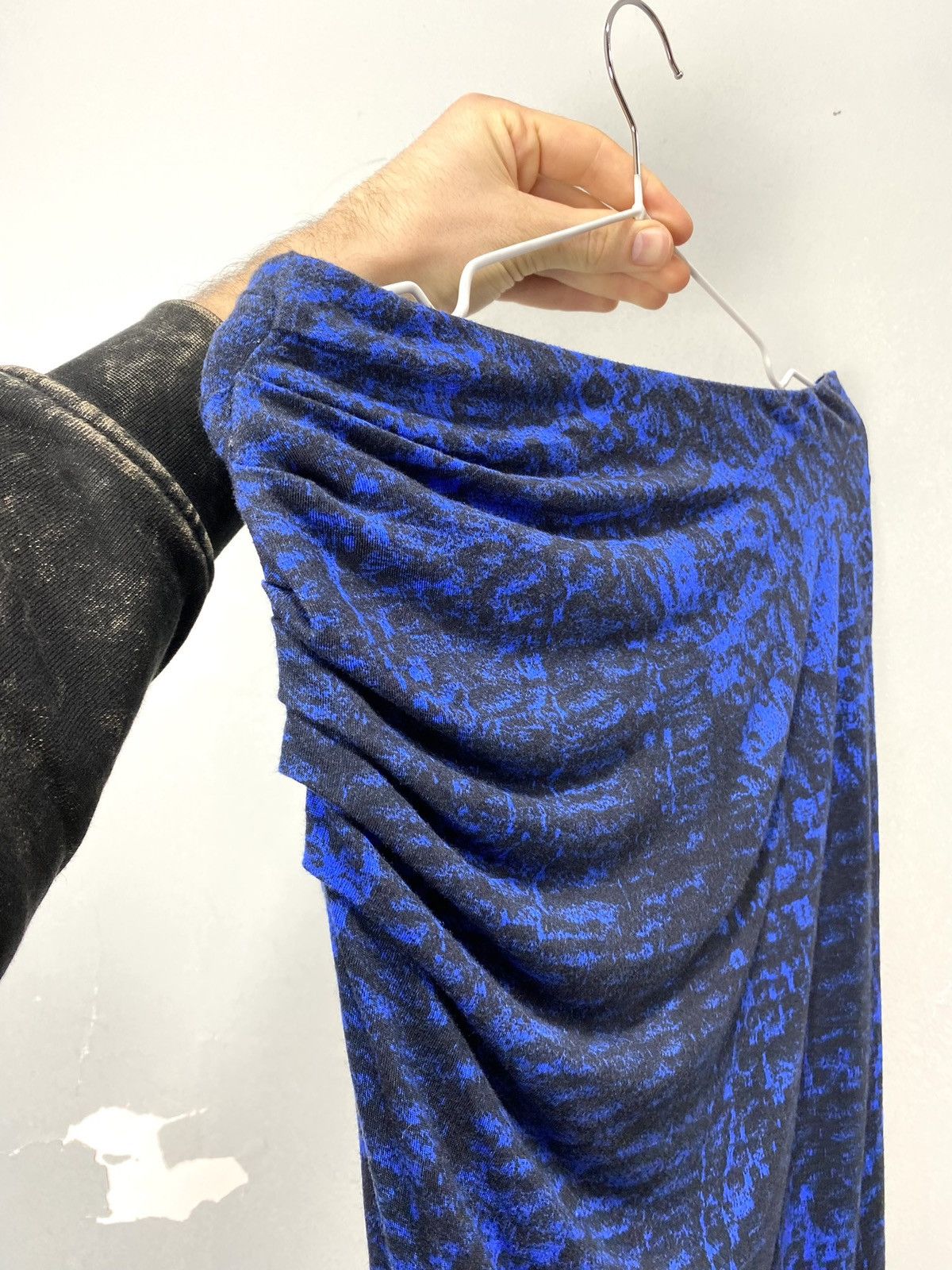 Helmut Lang Helmut Lang Black Blue Printed Skirt Dress Size S / US 4 / IT 40 - 12 Thumbnail
