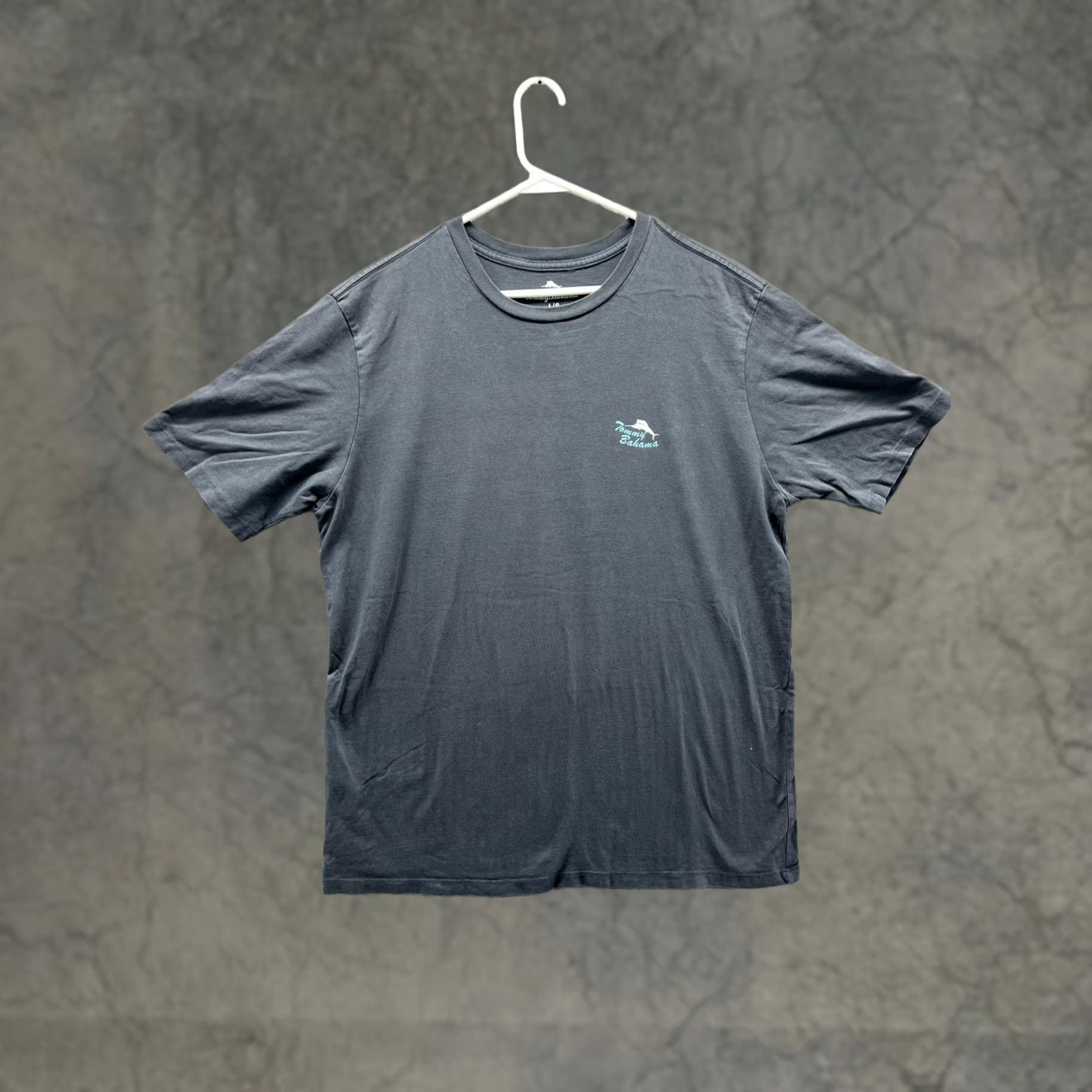 Tommy Bahama Tommy Bahama Shirt Mens Large Gray Logo Cotton Tee Short Sleeve Crew Neck Casual Soft for Summer Mens Size US L / EU 52-54 / 3 - 1 Thumbnail