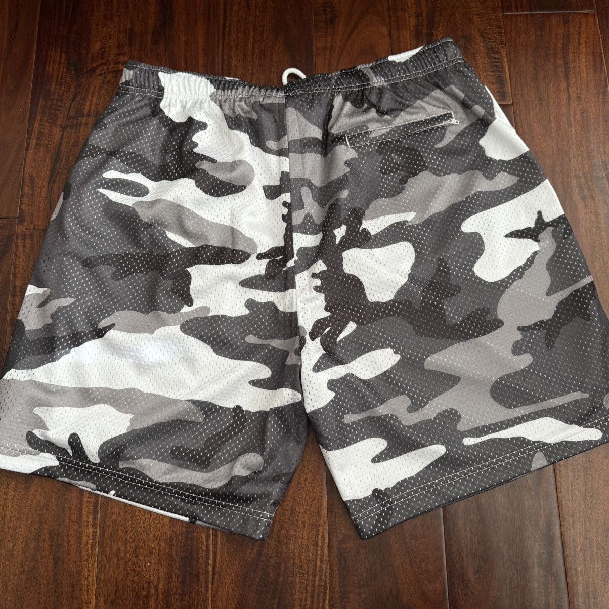 Supreme Supreme Small Box Baggy Mesh Shorts Snow Camo Size US 36 / EU 52 - 5 Thumbnail